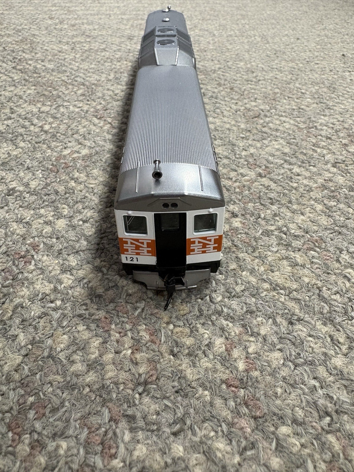 + Proto Series 1000 Walthers HO New Haven #121 RDC-2 Coach Baggage Car 920-35304