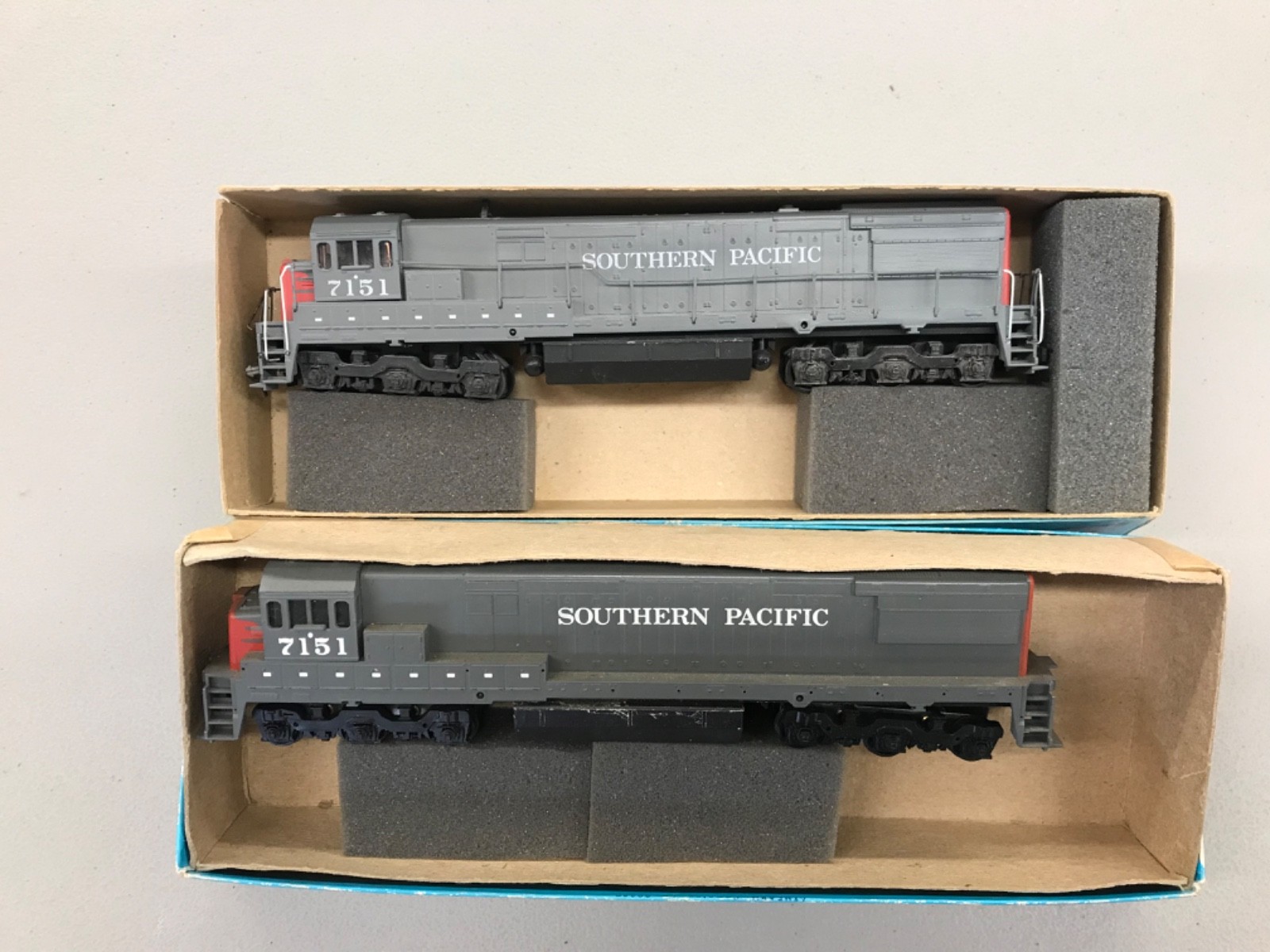 Athearn Ho Scale Southern Pacific U33C Dummy Locos For Parts Or Restore READ