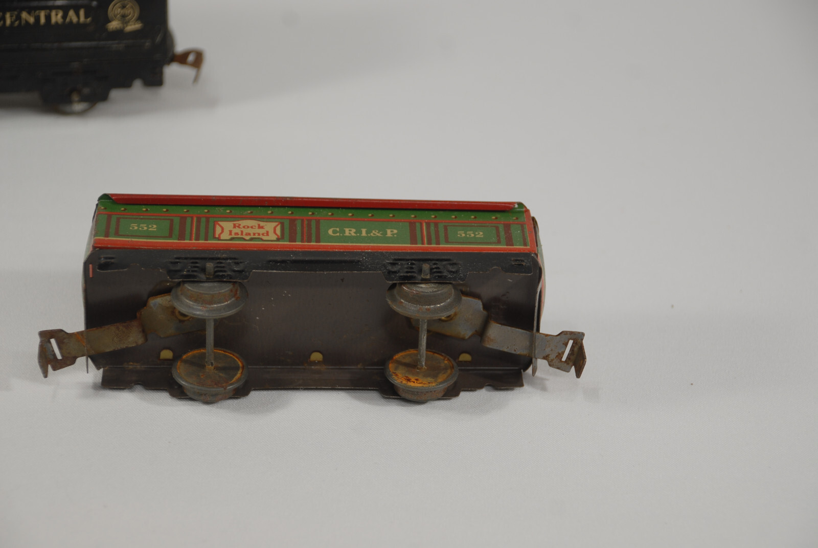 VINTAGE MARX TIN LITHO NEW YORK CENTRAL AND OTHER TRAIN CARS, 4 PIECES USA