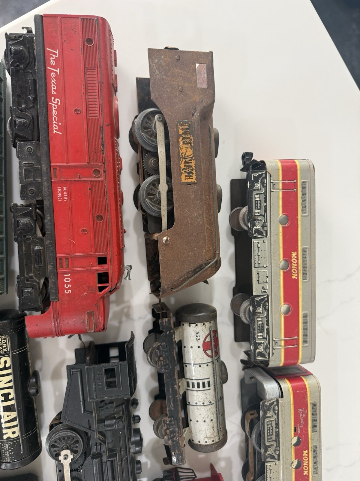 Vintage 1950s Train Lot of 18 Pieces – MARX, Lionel & More (AS IS) UNTESTED