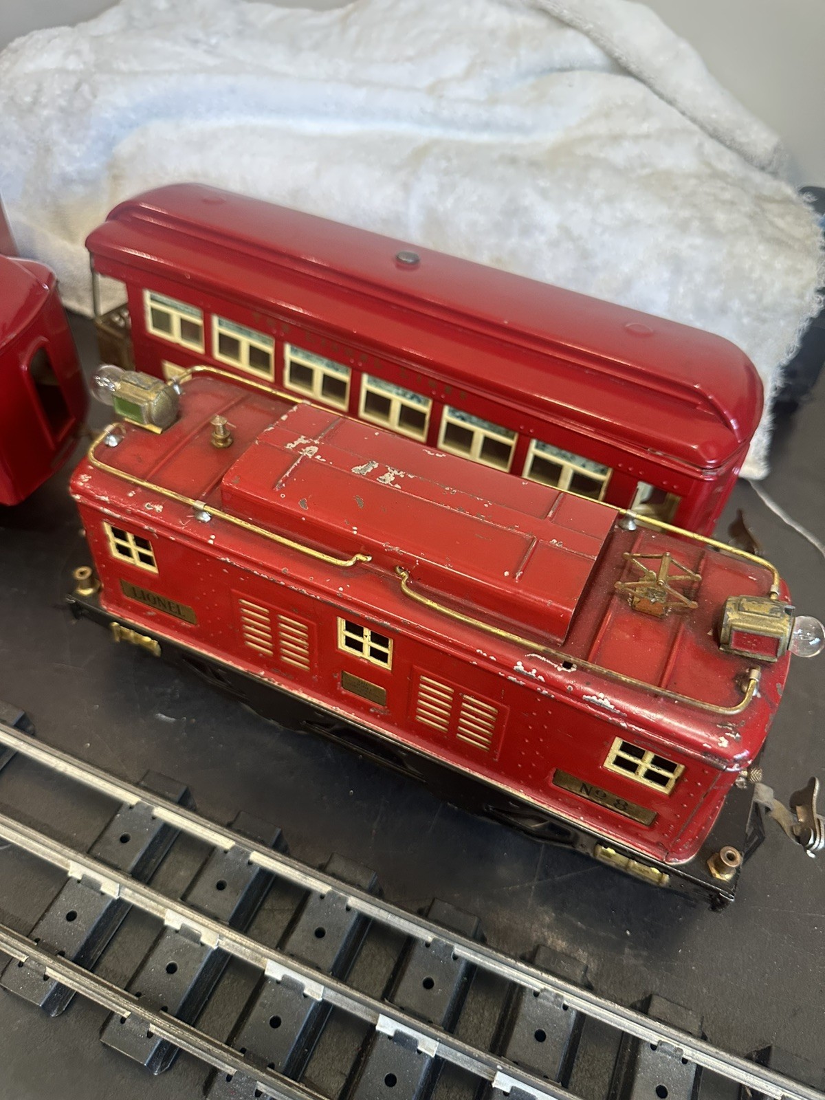 Lionel Prewar Standard Gauge No. 8 Red Electric Engine, 339,332,342 Cars, Runs!