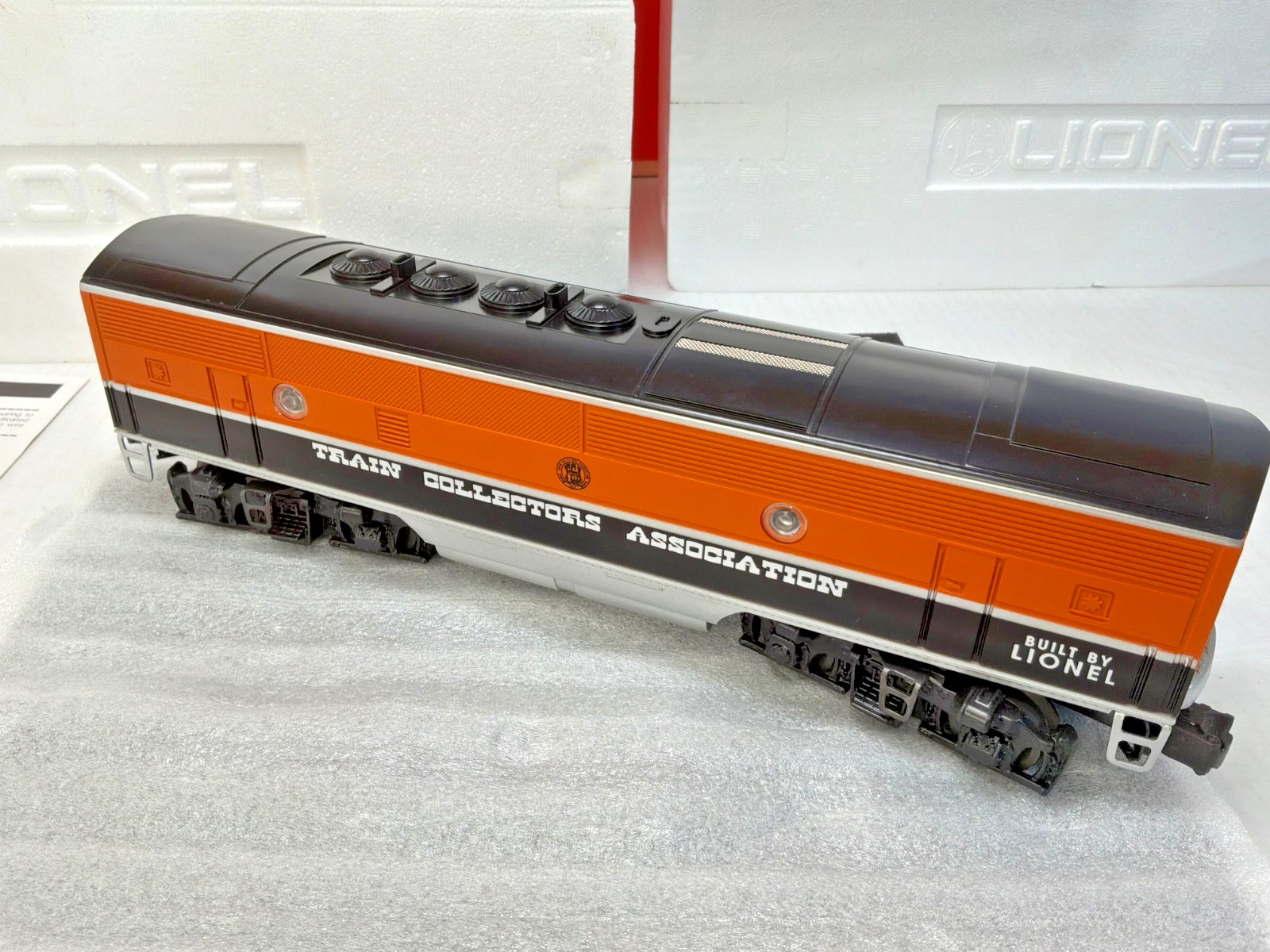 LIONEL 11737 1994 TCA 40th F3 ABA LOCOMOTIVES 2 EXTRA TCA CARS VINTAGE TESTED