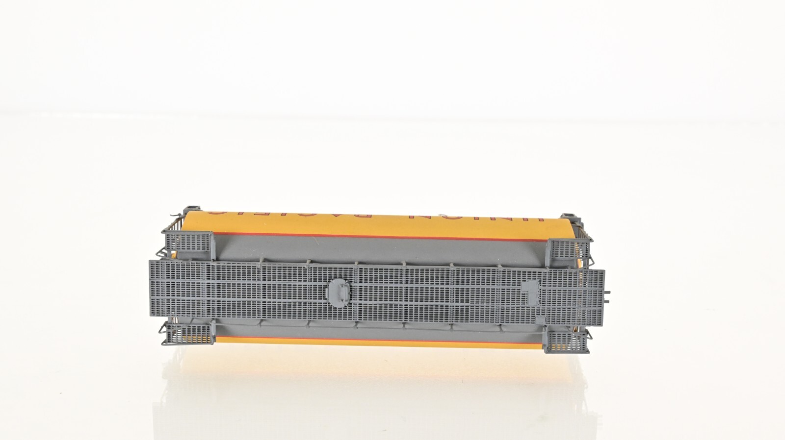 Overland Diamond Brass Veranda Turbine & GP9B & Tender Union Pacific HO scale