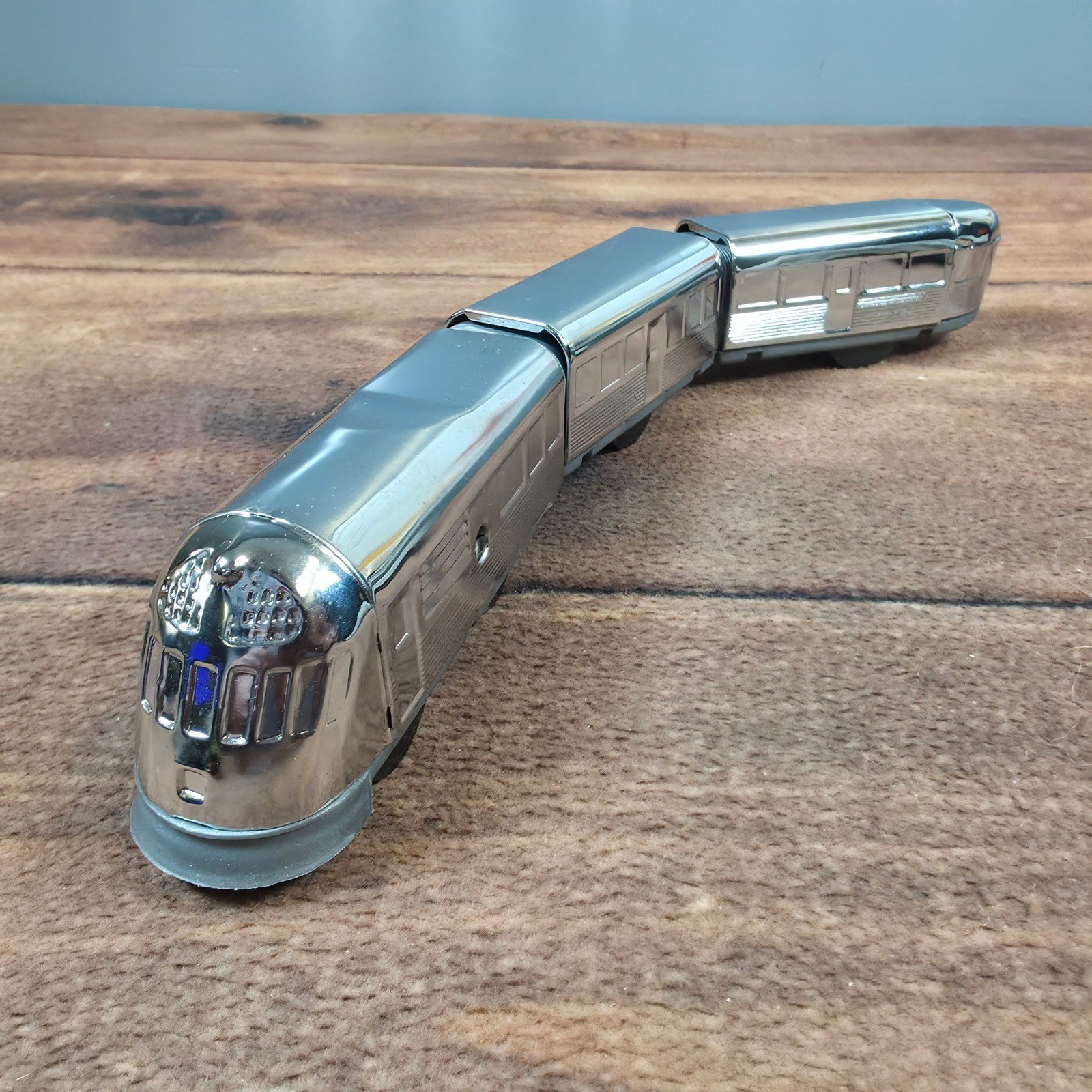 Streamliner Three Car Wind-Up Train Kids OS Silver Good Tin Metal Art Deco