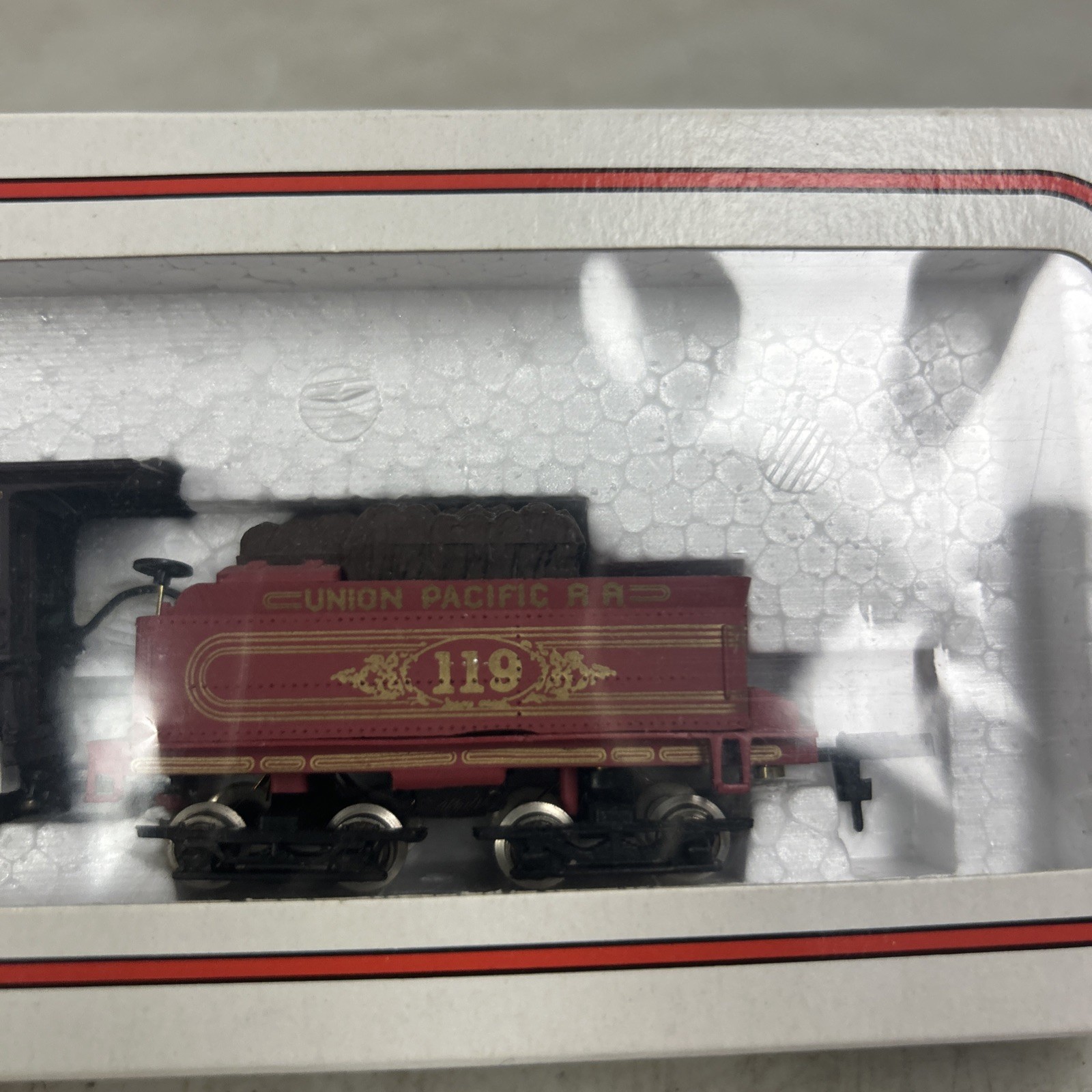 Bachmann N Scale The American 4-4-0 Union Pacific #119 Steam Locomotive + Tender