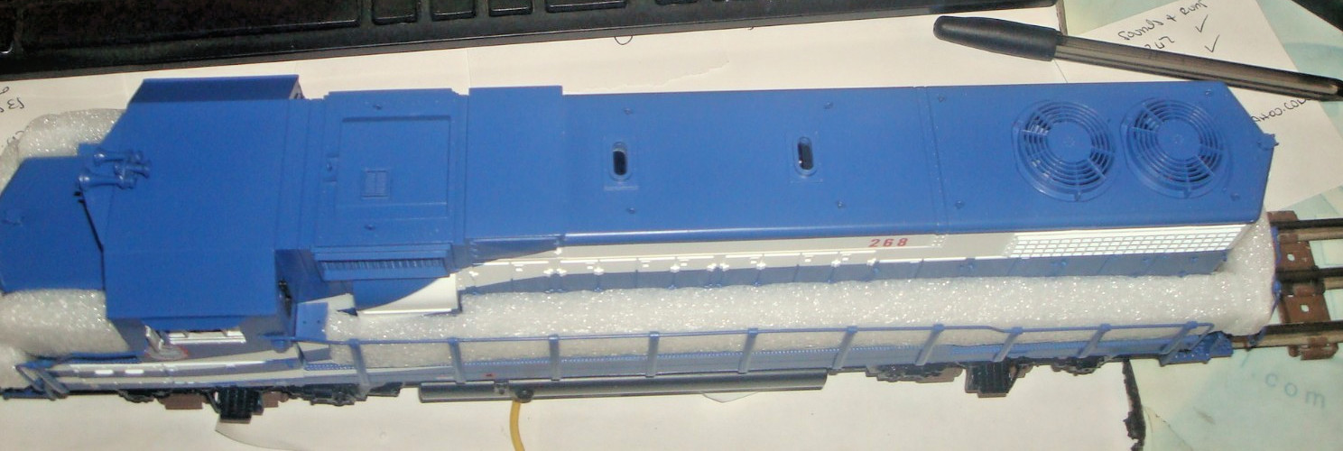 MTH. RAIL KING. LONG ISLAND . GP38-2 DIESEL ENGINE # 268. ITEM 20-20396-1