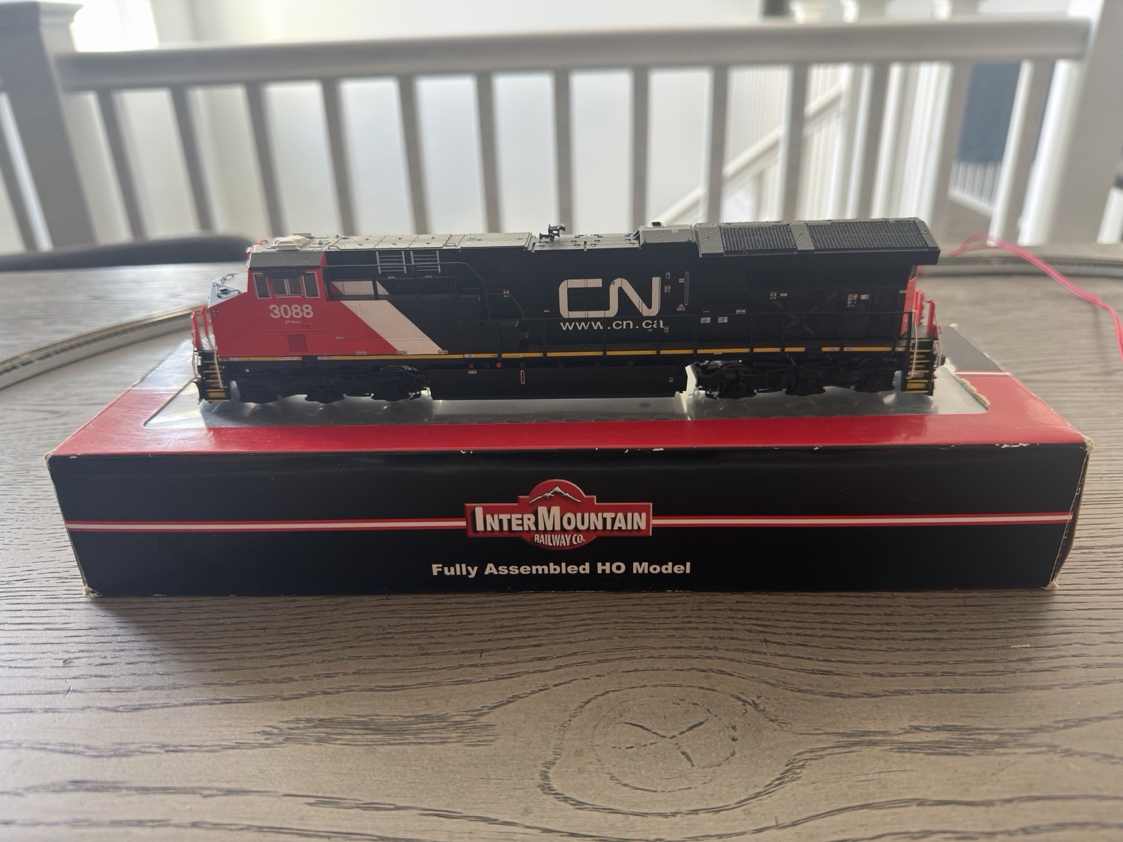 InterMountain HO scale CN Candian National (3088) ET44AC with DCC Sound