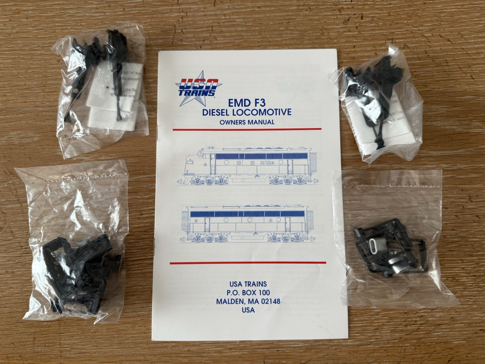 USA Trains Boston and Maine EMD F-3 AB Units R22268 G Scale (MINT In Box) RARE!