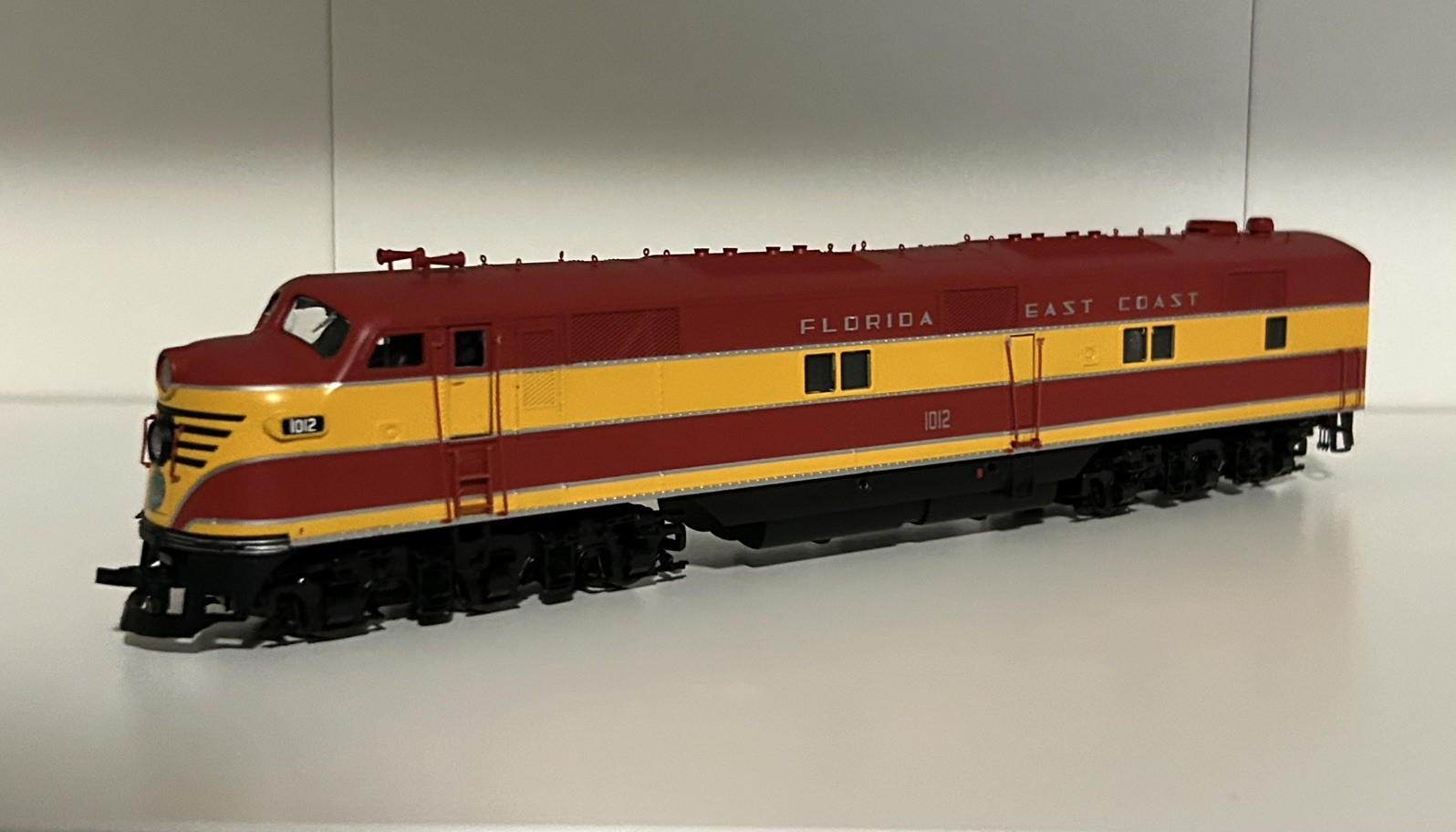 HO Proto 2000 Florida East Coast EMD E7A No. 1012 Powered Locomotive
