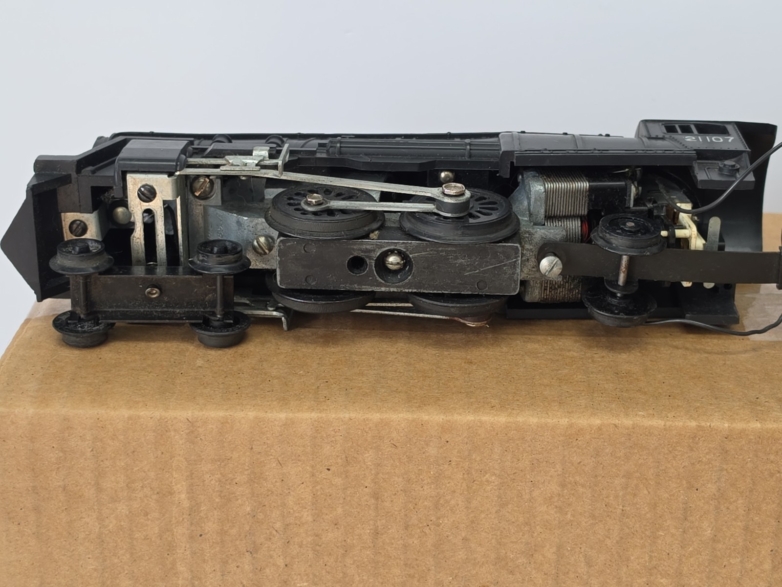 American Flyer S Gauge #21107 Atlantic Locomotive & Tender – UNTESTED