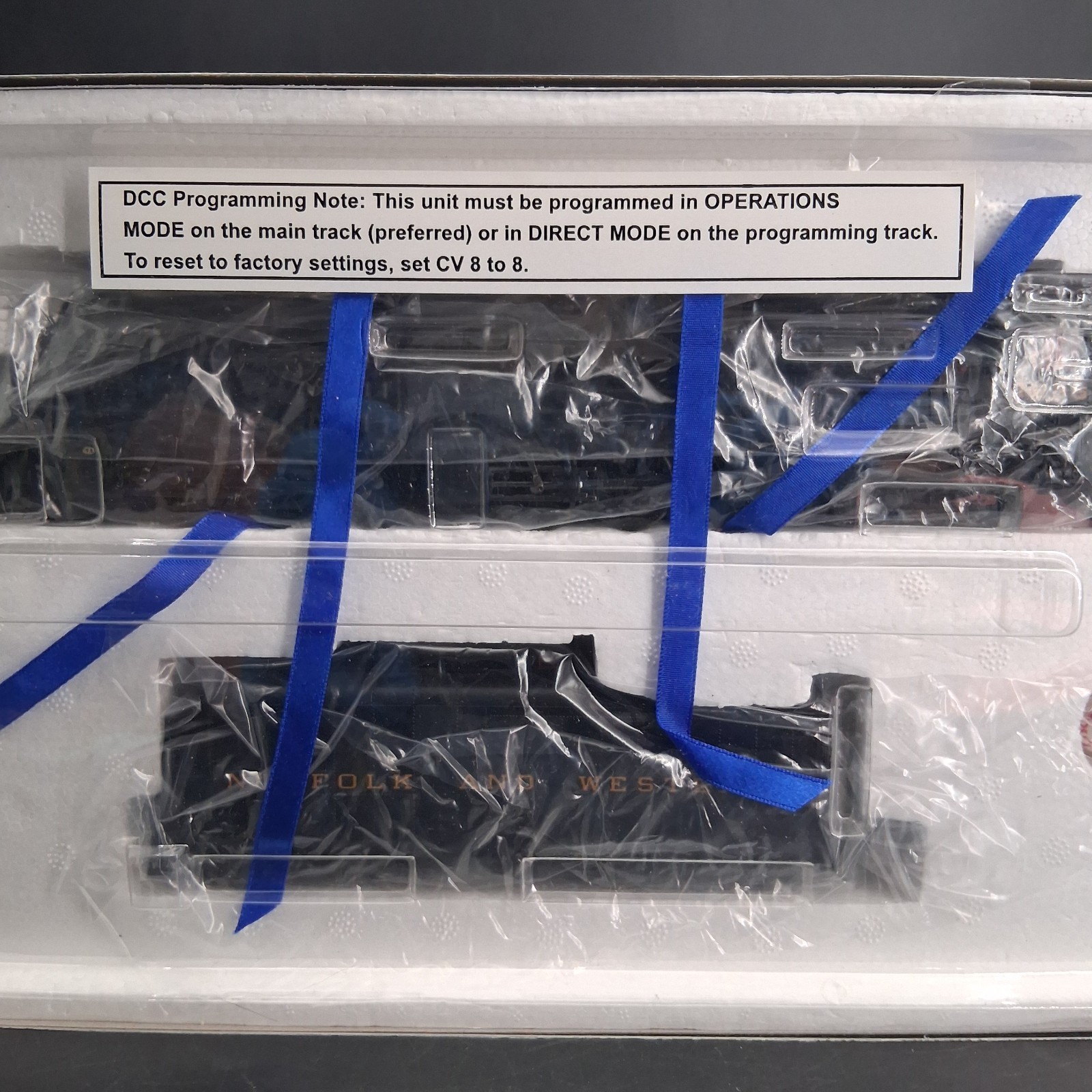 READ Broadway Limited Blueline 5200 N&W Class A 2-6-6-4 #1235 Tender HO Norfolk