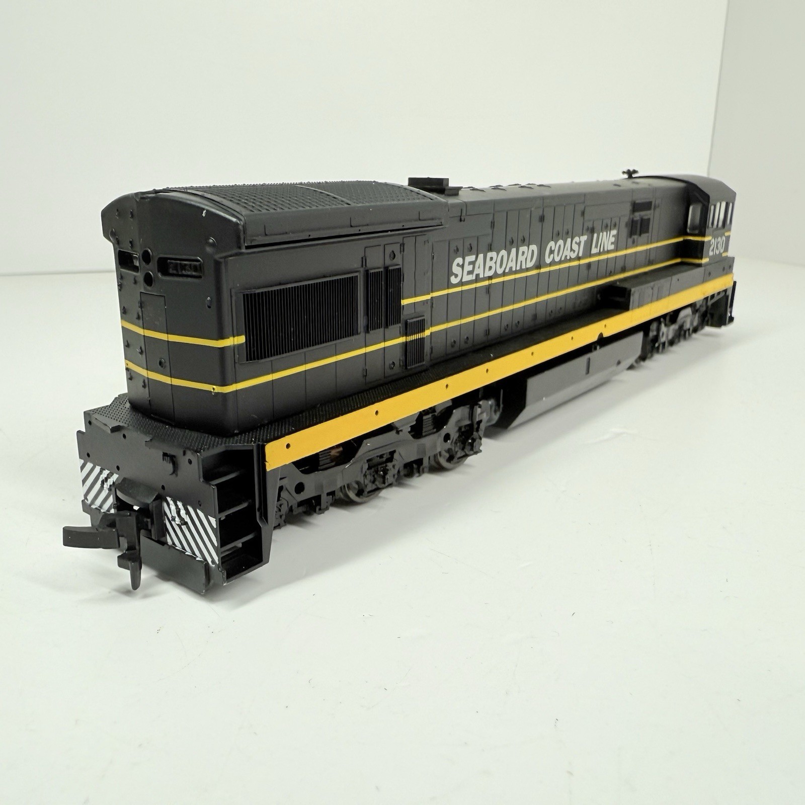 Atlas 8537 Seaboard Coast Line U36C #2130 Diesel Locomotive