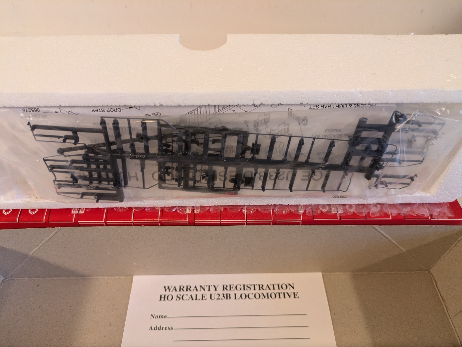 HO GE U23B Santa Fe DCC Ready NIB NOS # 8653