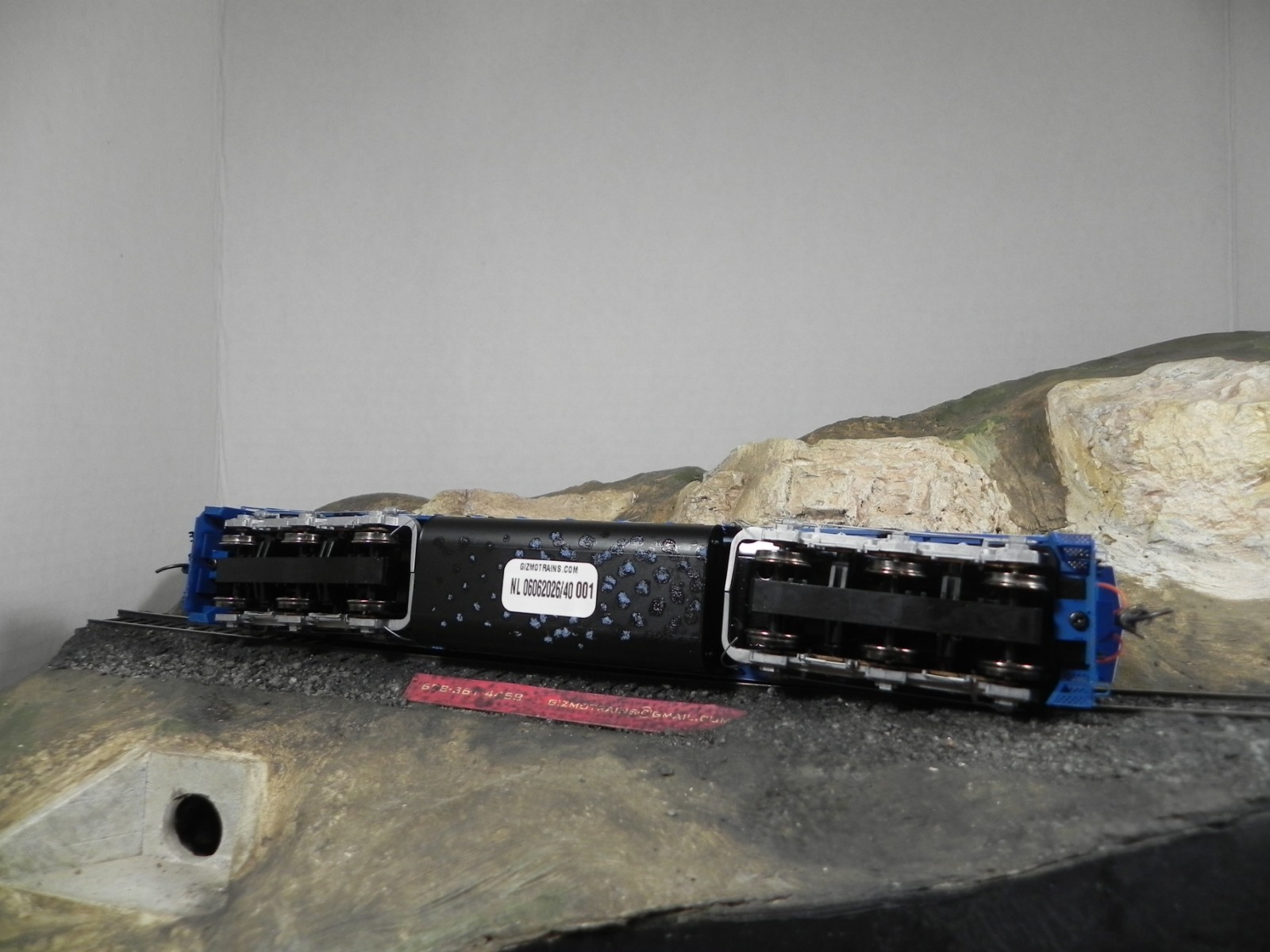 HO ENGINE LIFE-LIKE PROTO 2000 ELECTROMOTIVE SD60 8302 DIESEL