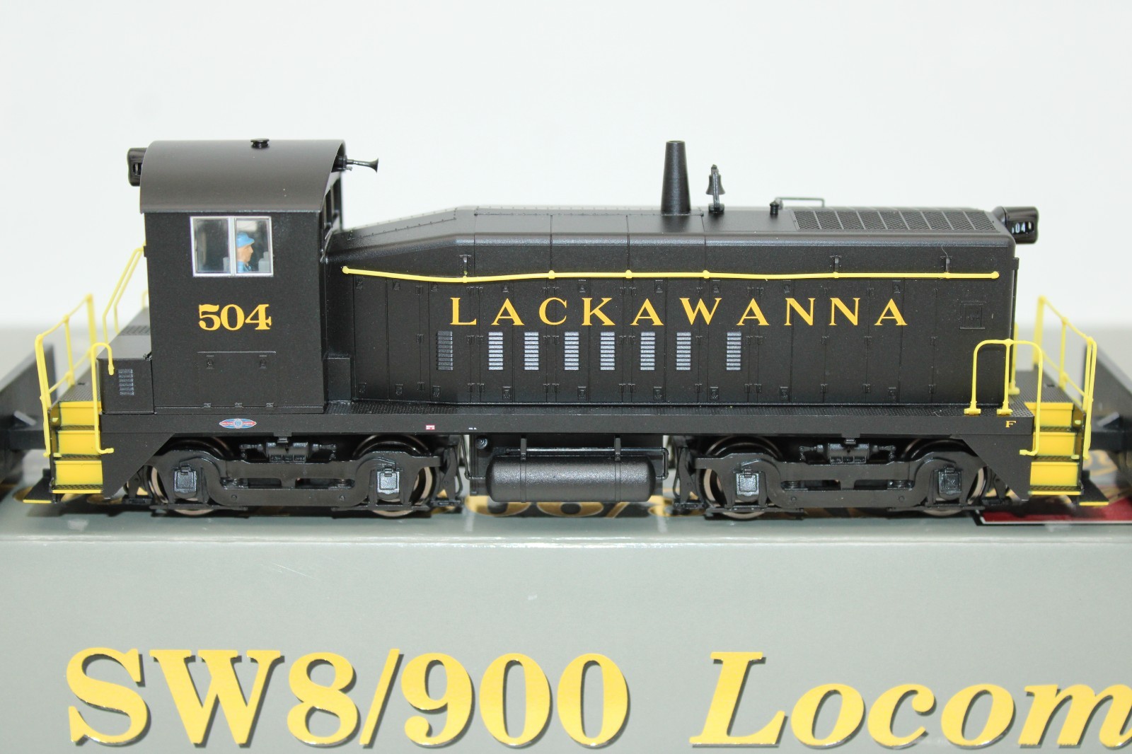 Walthers Proto HO Scale DL&W Lackawanna SW8 Diesel Locomotive #504 DCC