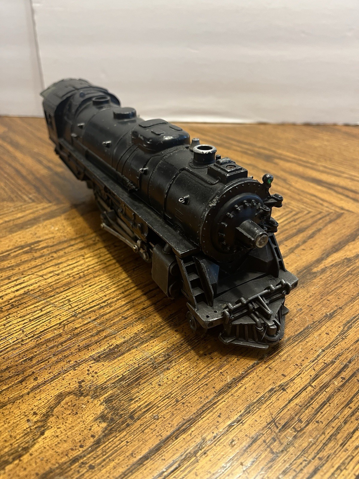 Vintage Lionel Postwar 2046 Locomotive W/ 6026W Tender