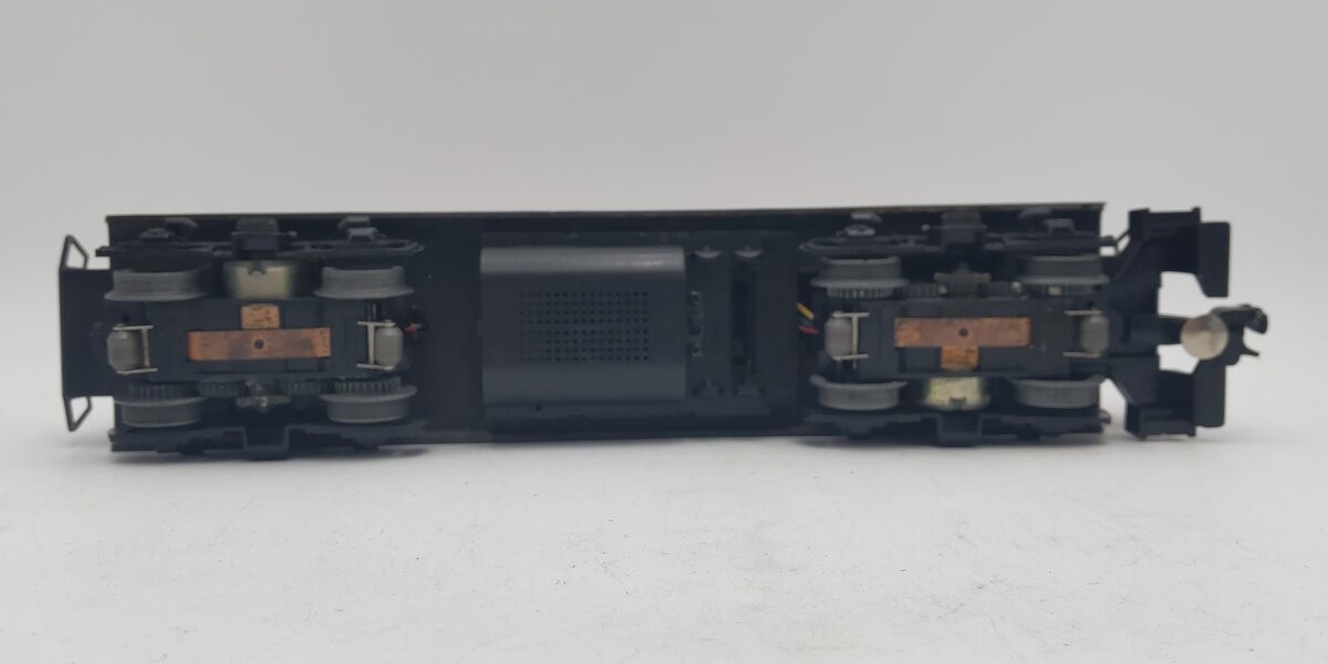 Lionel 6-18800 O Lehigh Valley GP-9 Diesel Locomotive #8800