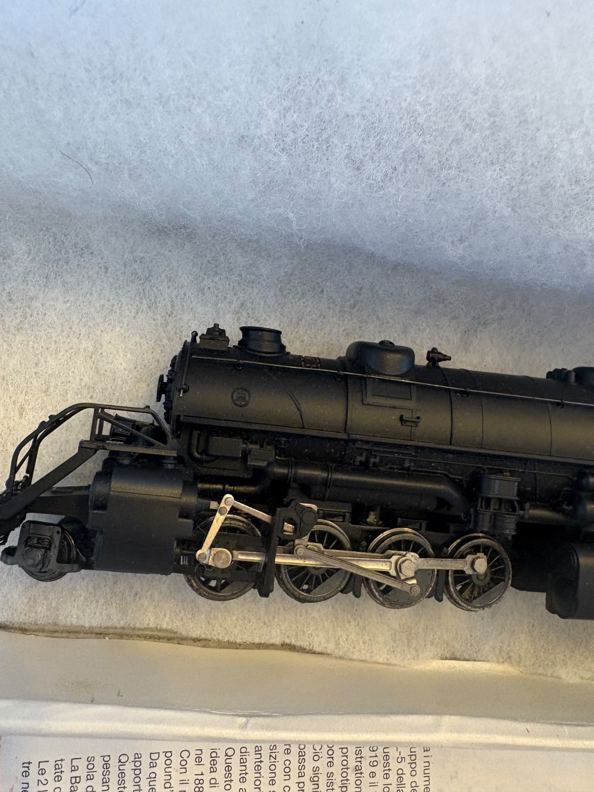 Rivarossi American 2-8-8-2 Mallet Y6b Steam Locomotive and Tender #2174 of Norfo