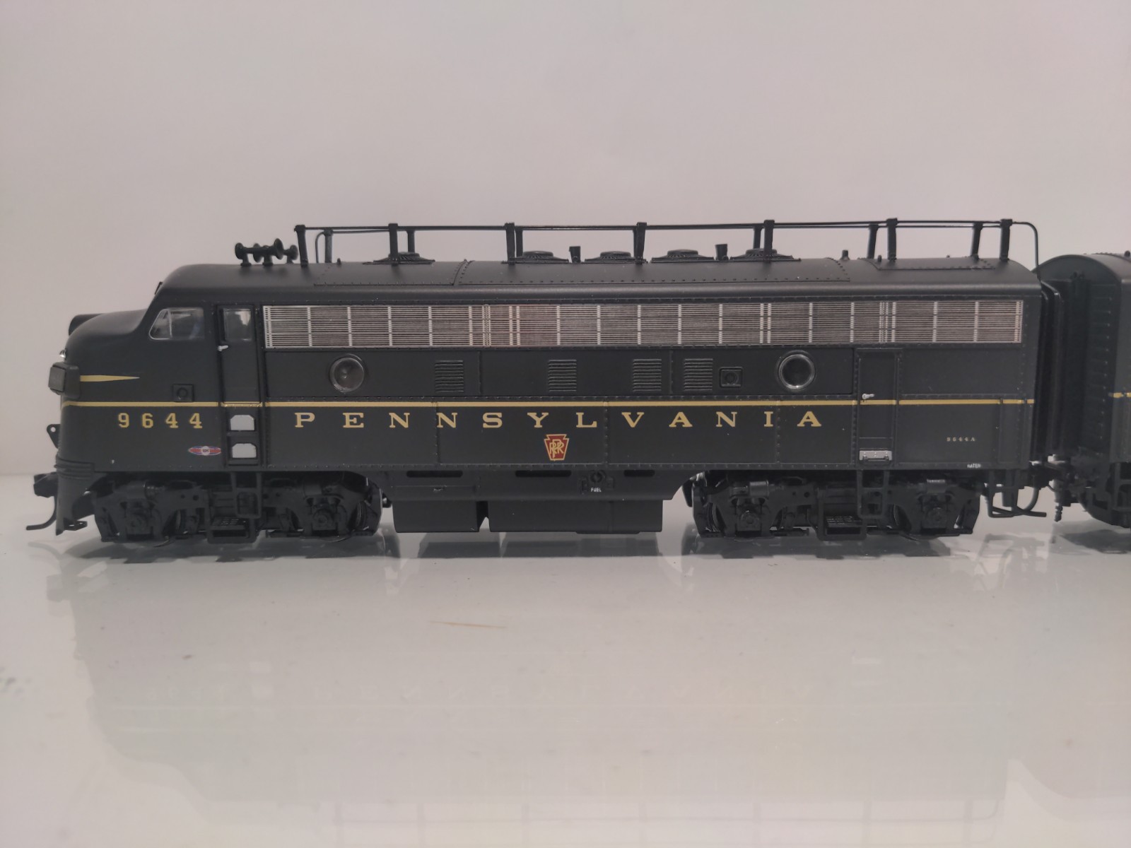 Broadway Limited HO Pennsylvania EMD F7 A/B Set 950 PRR 9644 9644B DC F7A F7B
