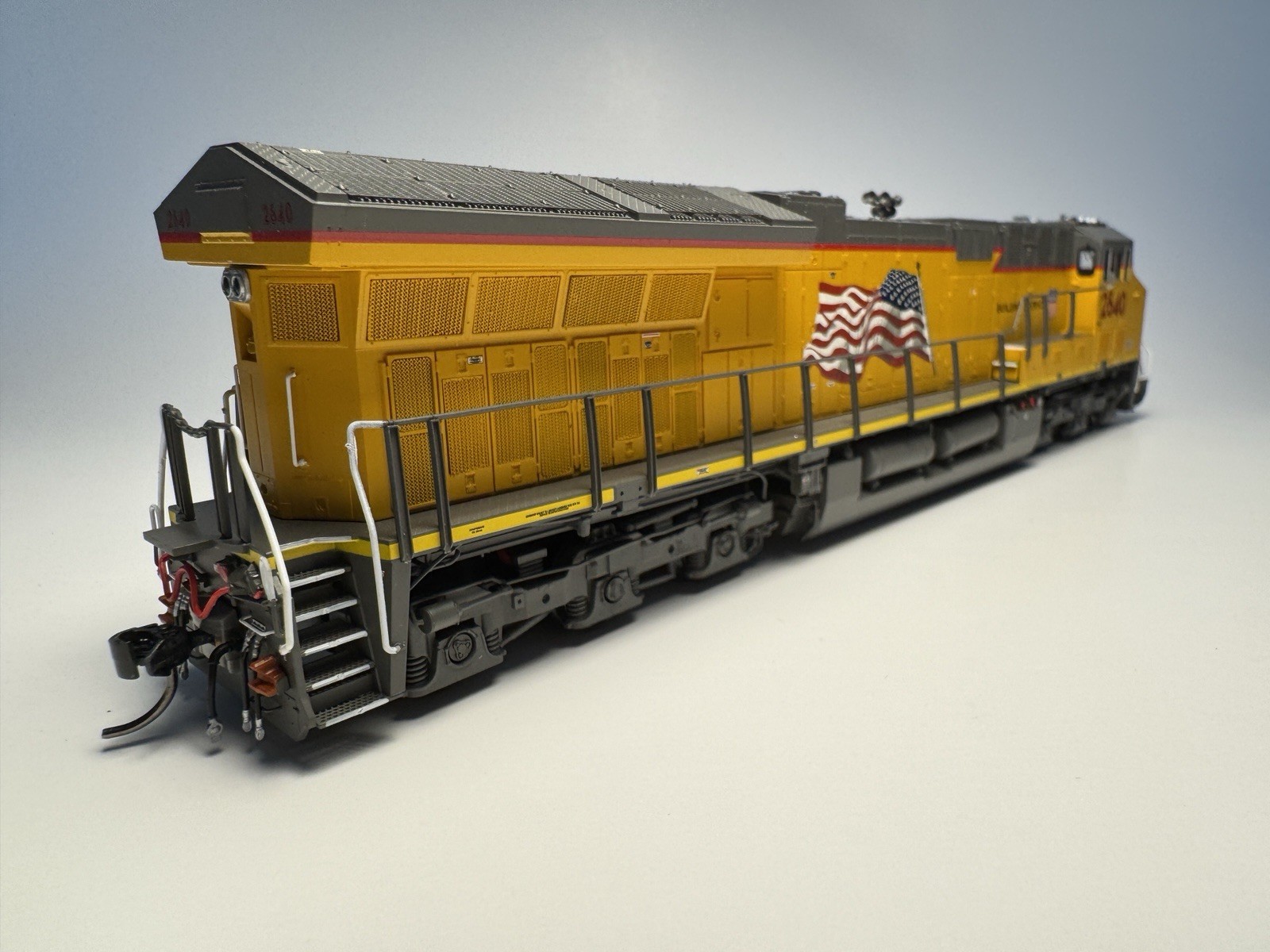 Intermountain 497104S-05* HO Scale ET44AC Union Pacific #2640 DCC