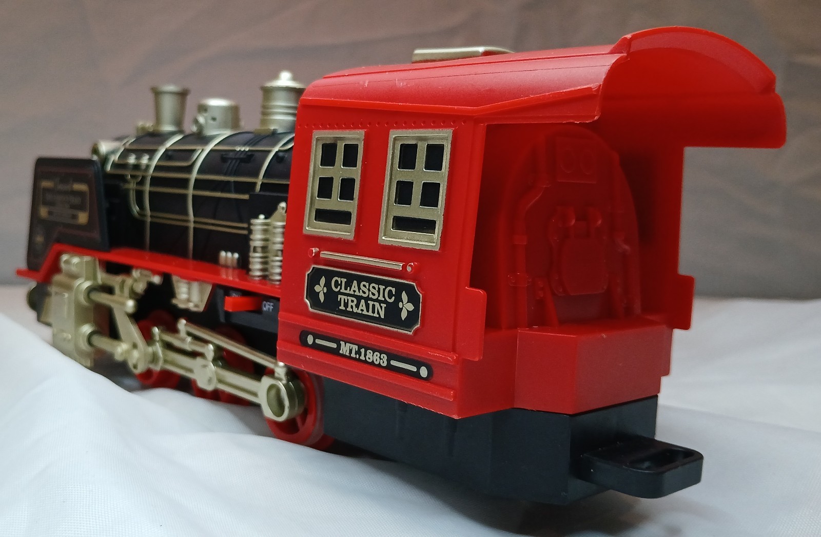 Hot Bee Classic Train Toys Steam Locomotive Engine Only MT.1863 The Famous Train
