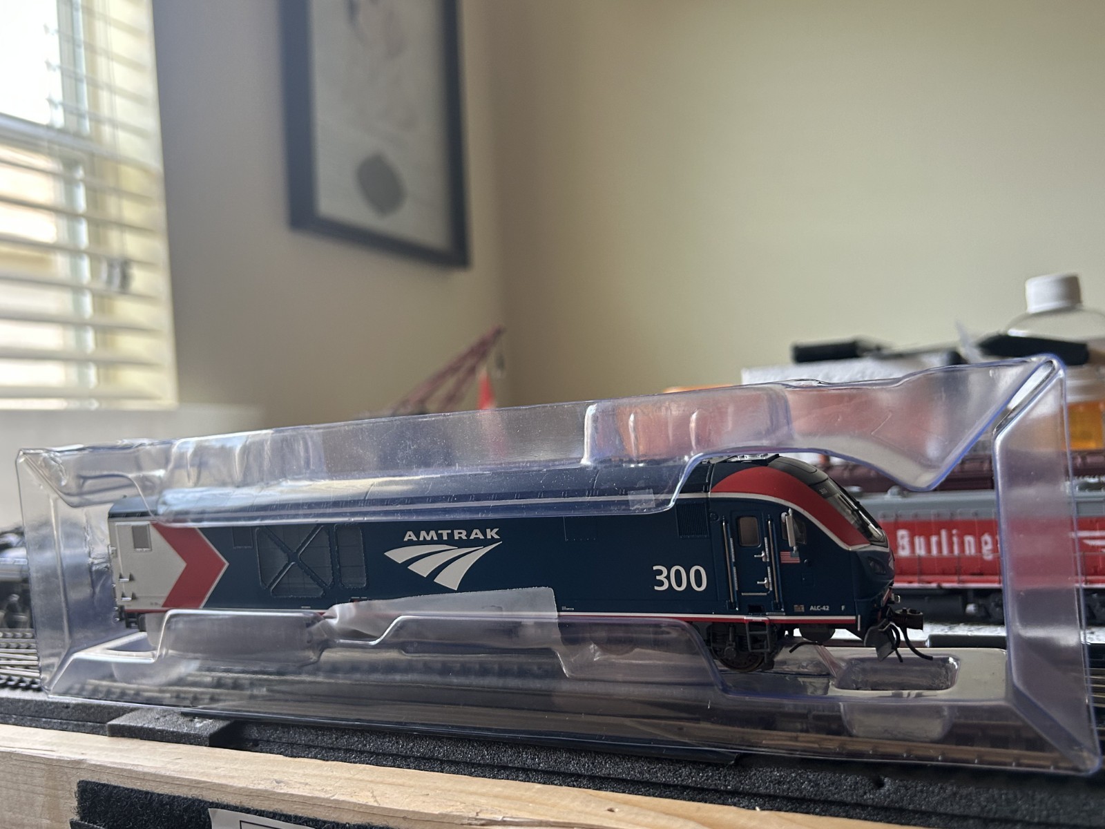 Bachmann HO 68301 Siemens ALC-42 Charger Amtrak Phase VI #300 DCC Sound TESTED
