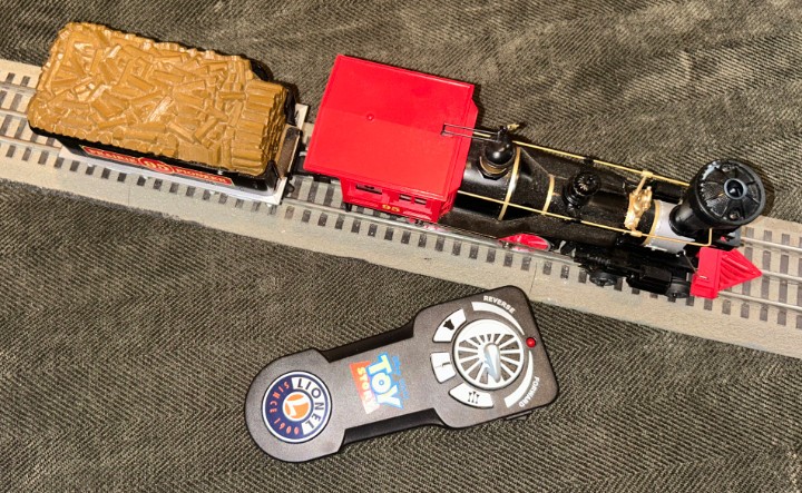 Lionel Toy Story Prairie Pioneer No. 95 LionChief Locomotive Tender Remote O Gau