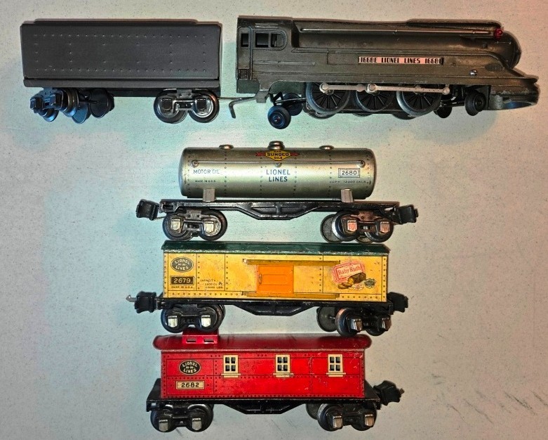 1668E Lionel PRR Locomotive Early Tin Passenger Set