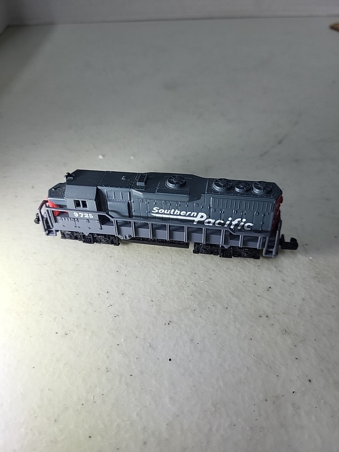 Southern Pacific Locomotive #9725 Model Train No 418 High Speed