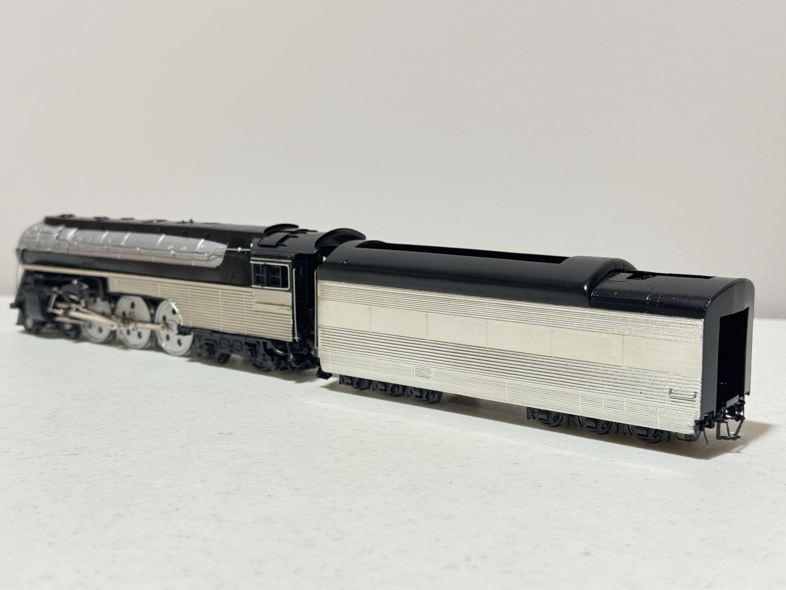 HO PSC 15332 New York Central Empire States Express 4-6-4 & Passenger Cars NYC