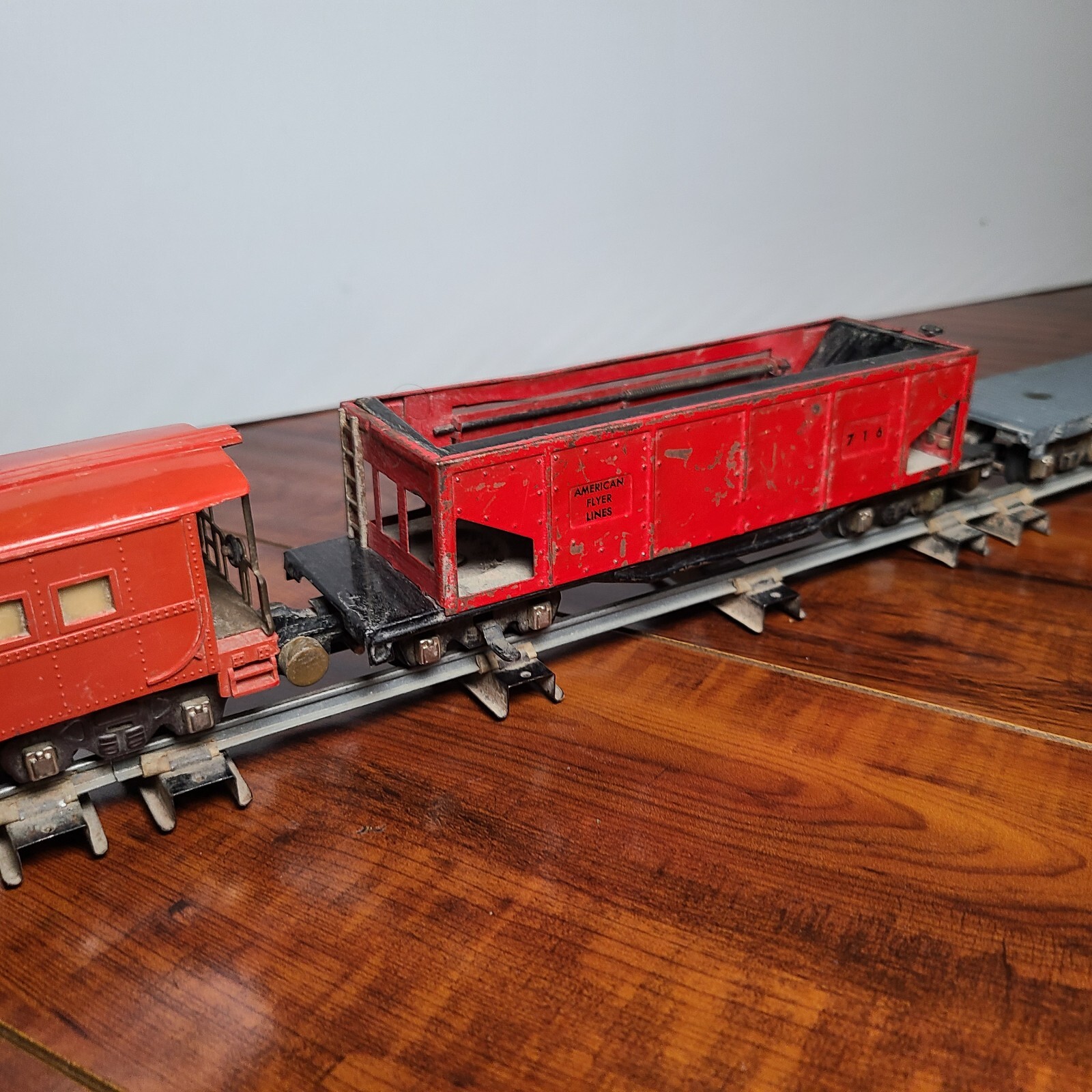 ANTIQUE 1940’s AMERICAN FLYER 322 4-6-4 STEAM LOCOMOTIVE & TENDER + TRACKS