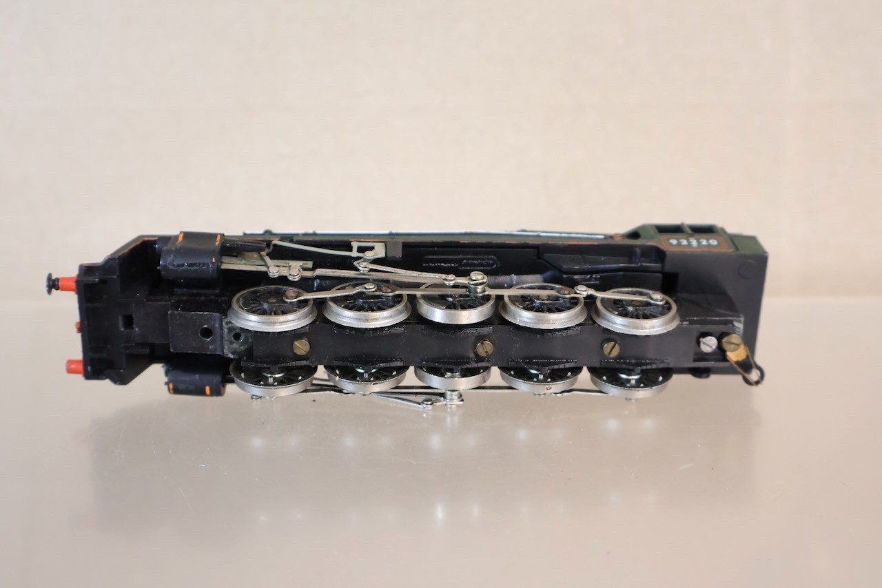 HORNBY R303 BODY for BR 2-10-0 CLASS 9F LOCOMOTIVE 92220 EVENING STAR op