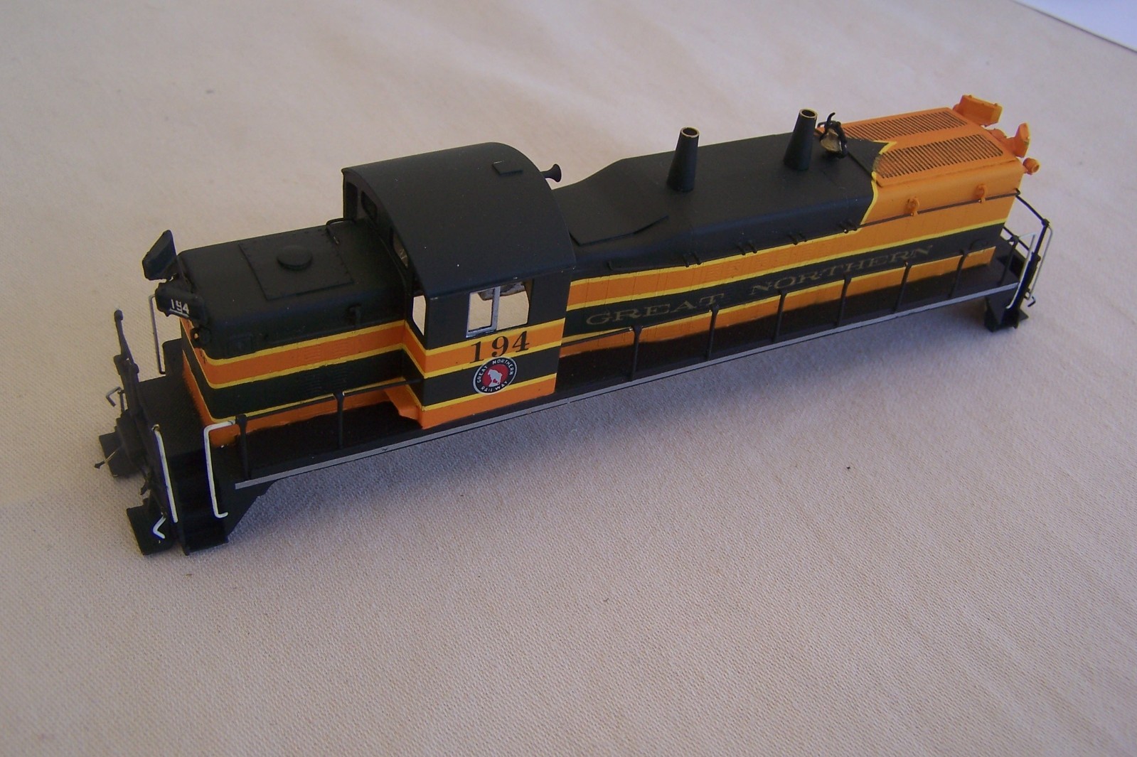 OMI Overland Great Northern GN EMD NW-5 Brass Diesel Locomotive-HO scale PROJECT