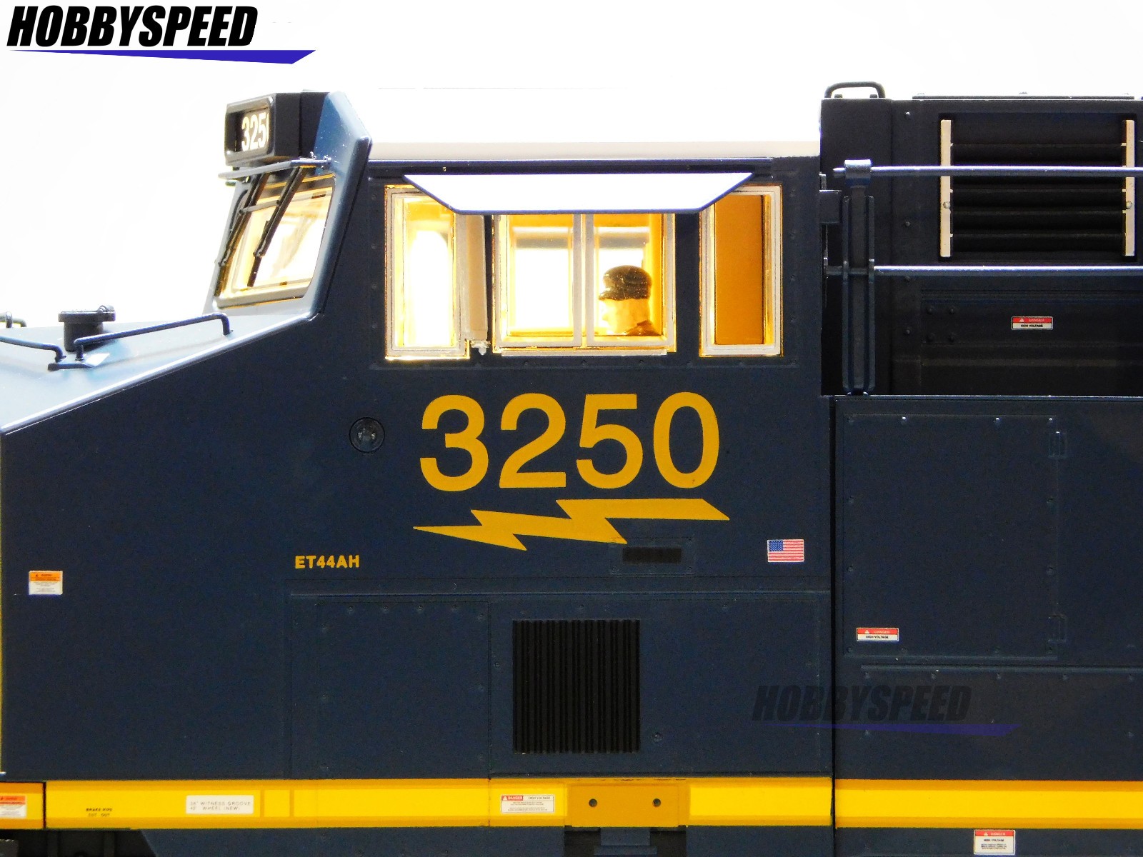 LIONEL BTO CSX LEGACY ET44AC #3250 DIESEL LOCOMOTIVE ENGINE O GAUGE 2533471 NEW