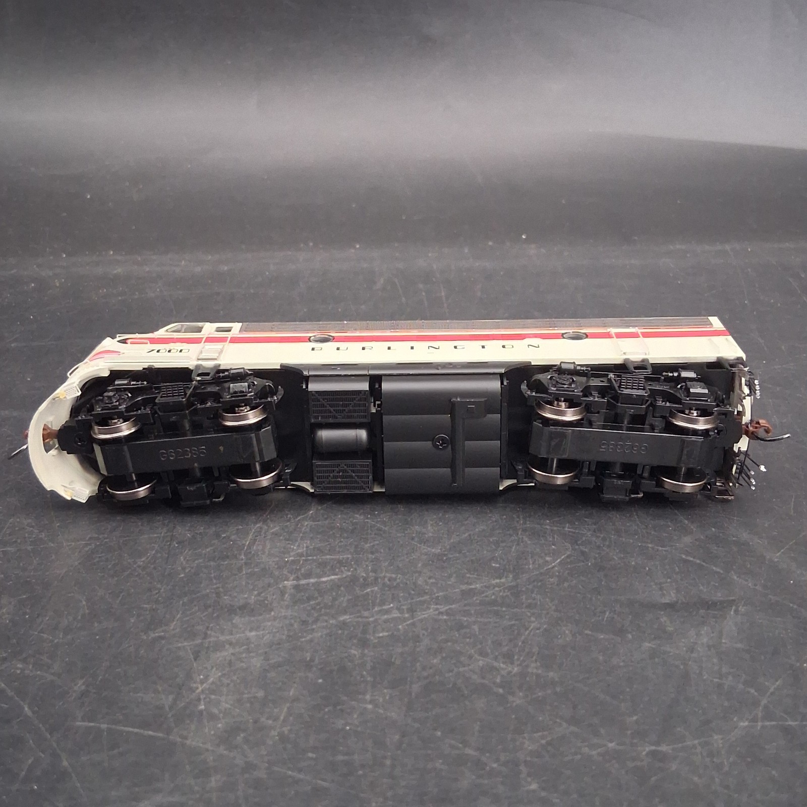 Athearn Genesis HO Gauge DCC G22668 Chicago Burlington & Quincy F7A Freight 700D