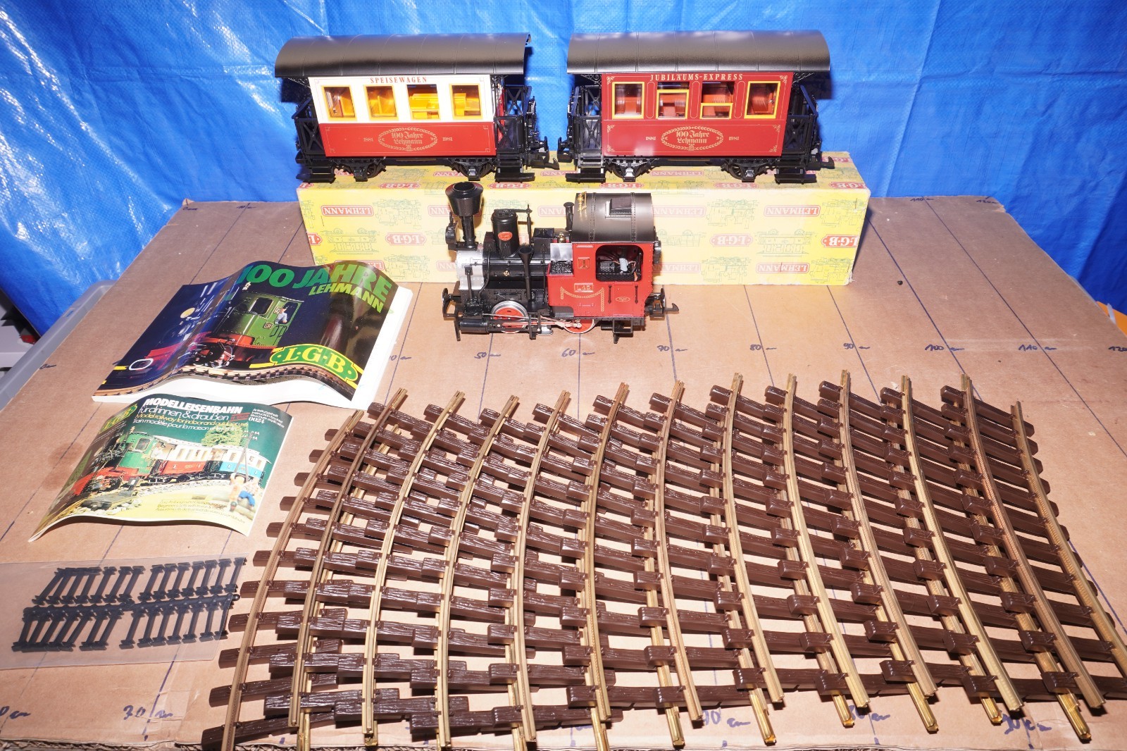 LGB G Steam Locomotive Set Stainz 1-2 Cars + Track “100 Years Lehmann” OVP