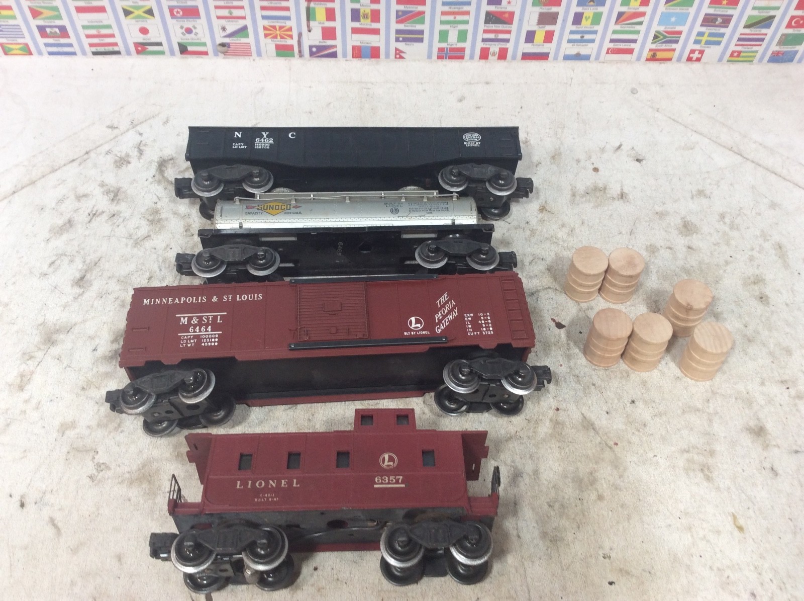 Lionel Train SET 2201WS – 685 Steam Engine 4 Freight Cars O Gauge / 027