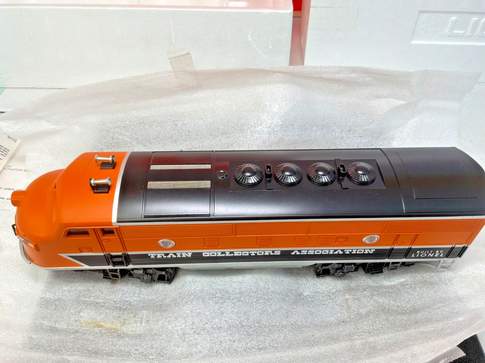 LIONEL 11737 1994 TCA 40th F3 ABA LOCOMOTIVES 2 EXTRA TCA CARS VINTAGE TESTED