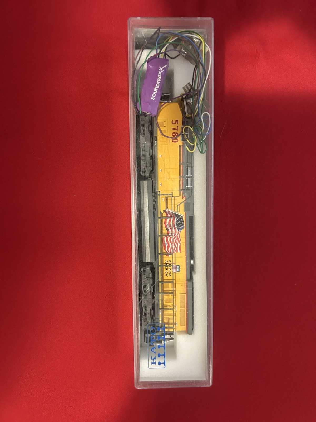 Kato N Scale GE AC4400CW Locomotive UP 5780 (See description)