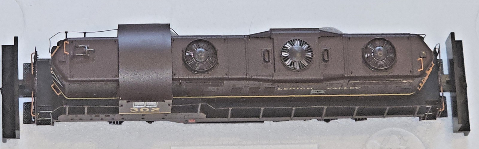 HO Walthers Proto 2000 GP18 Lehigh Valley