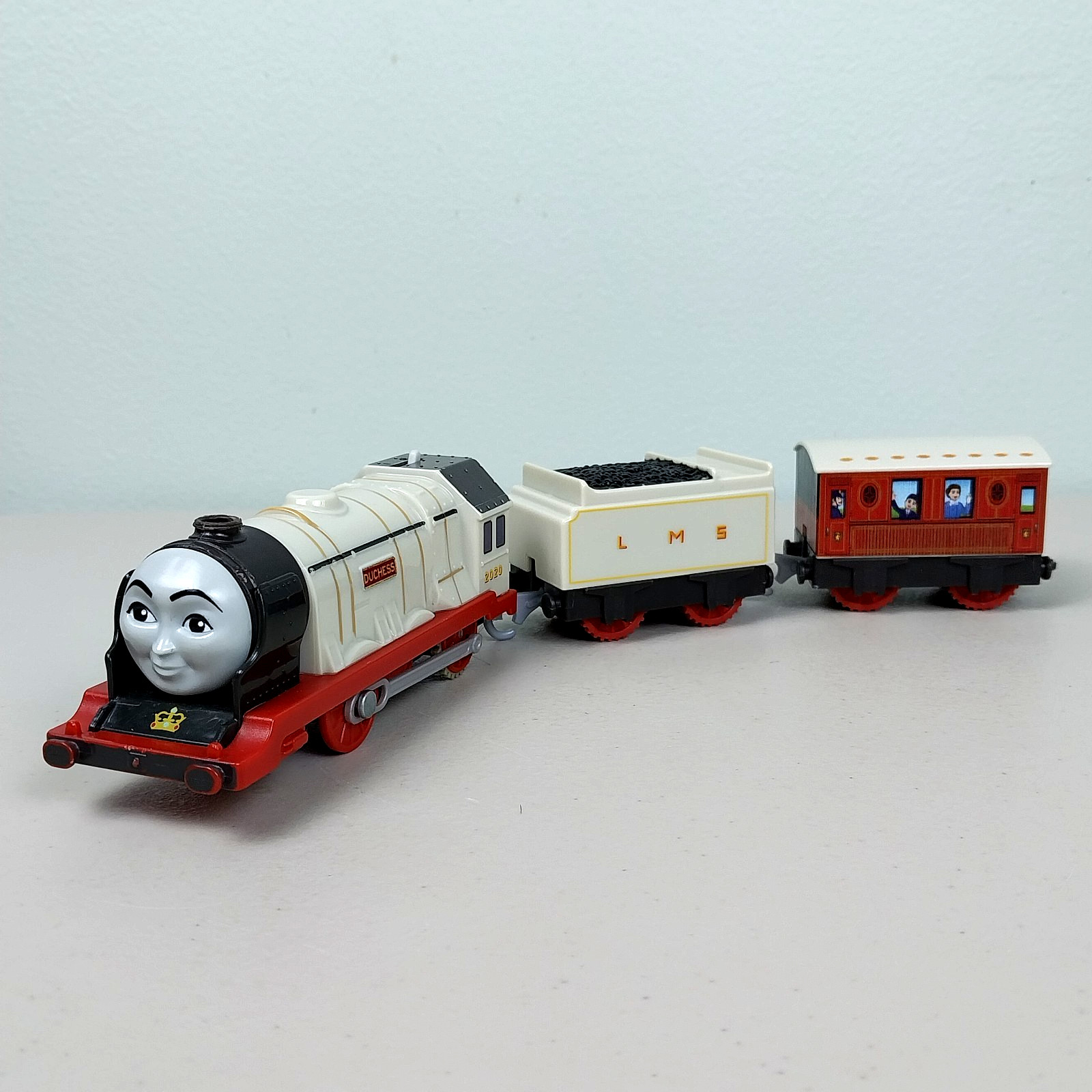 Thomas & Friends Trackmaster Duchess Motorized Train and 2 Cars Mattel