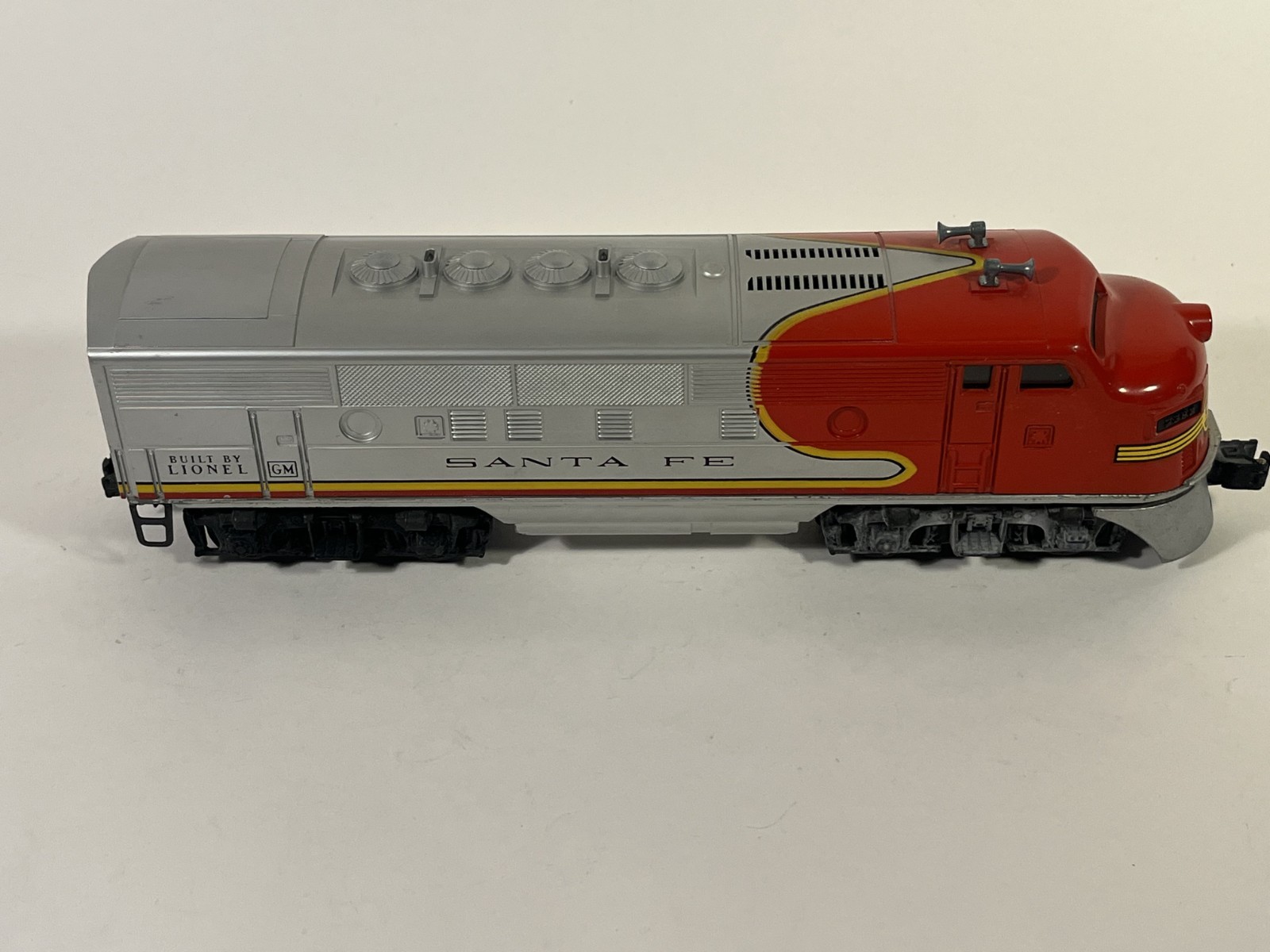 Lionel 2383 Santa Fe F-3 A-A Diesels in wrong boxes 6_20_26
