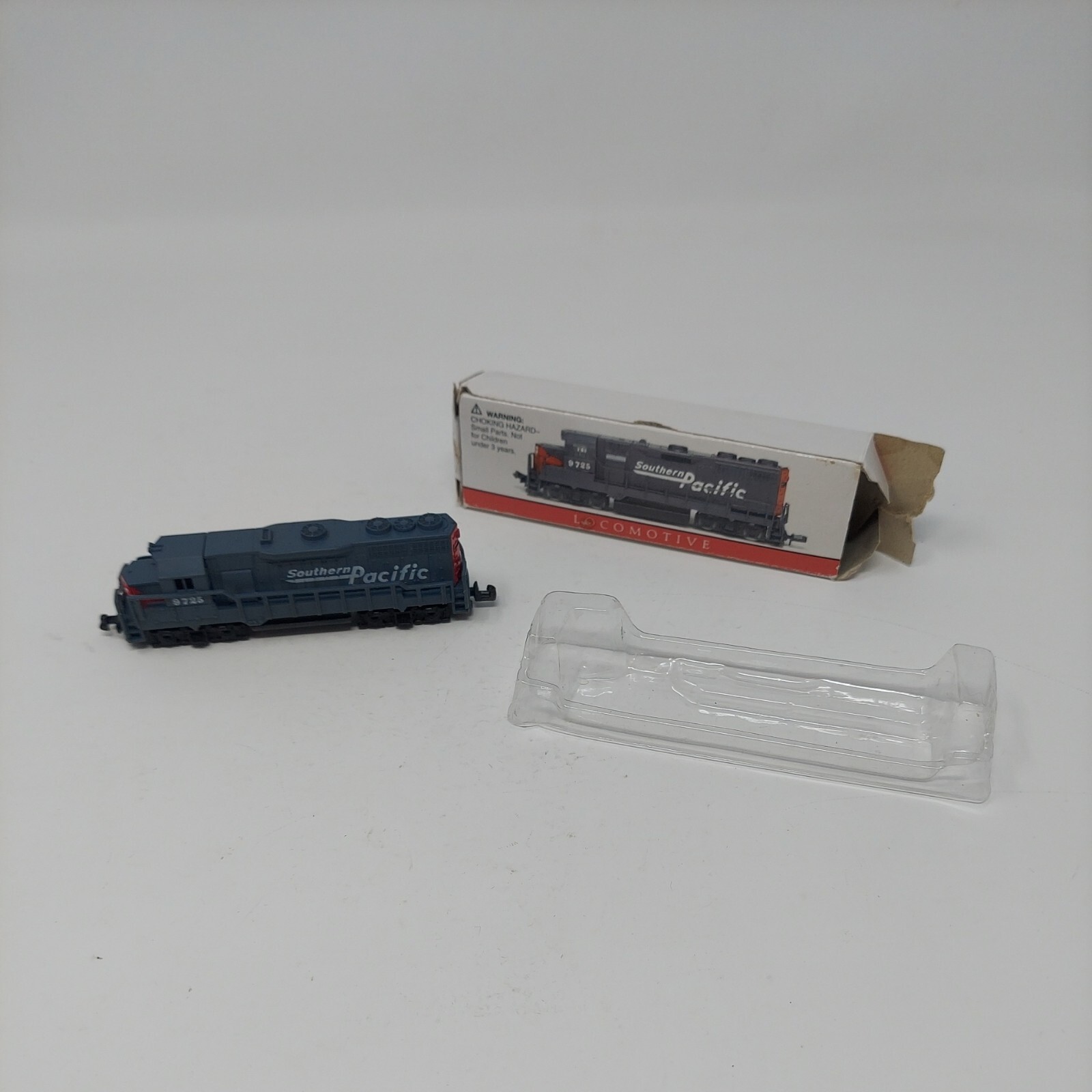 Southern Pacific Locomotive 9725, High Speed #418 UNTESTED