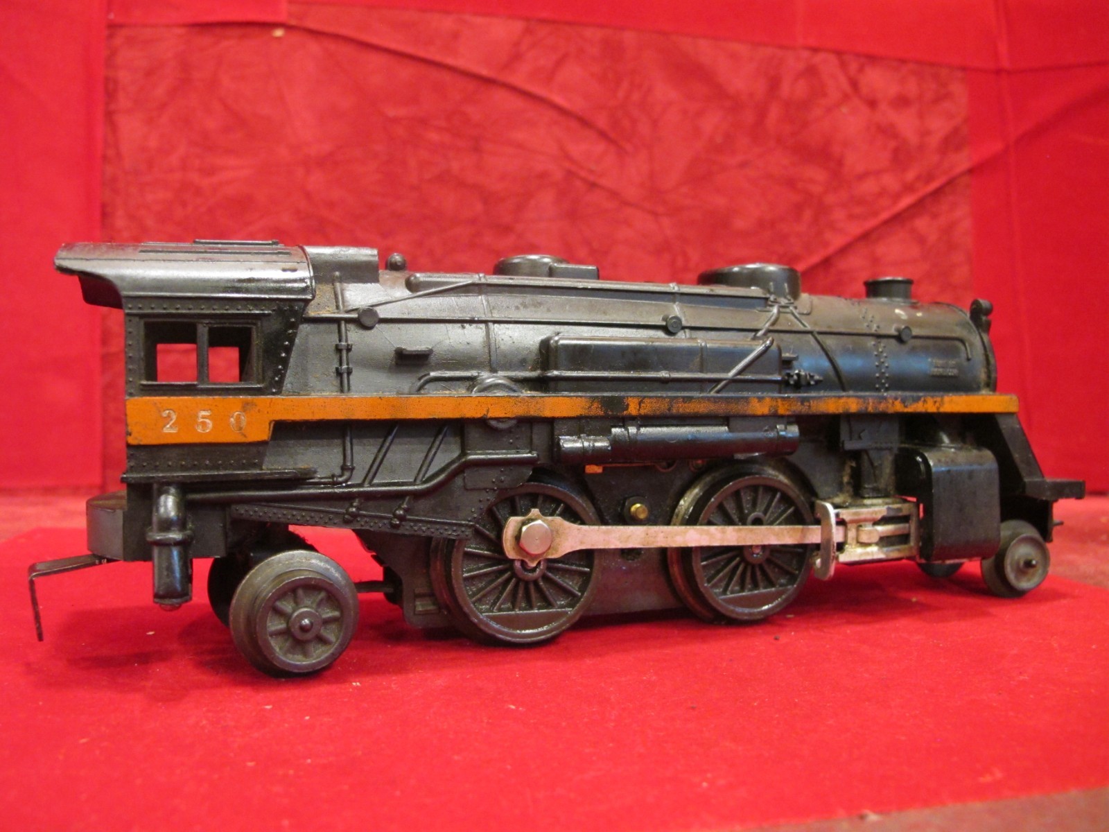 Lionel 250 Steam Locomotive O27 Gauge Black Orange Stripe Vintage Postwar