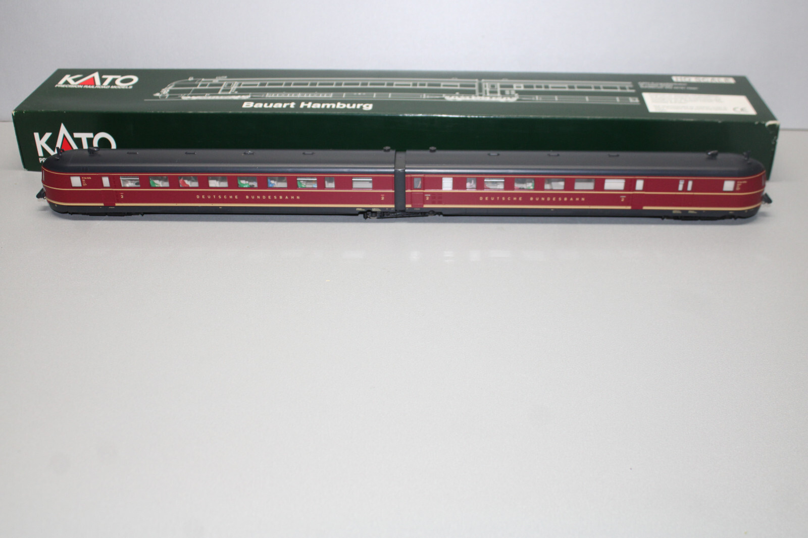 Kato K301400 DCC Digital Railcar VT 04.0501 DB Gauge H0 OVP