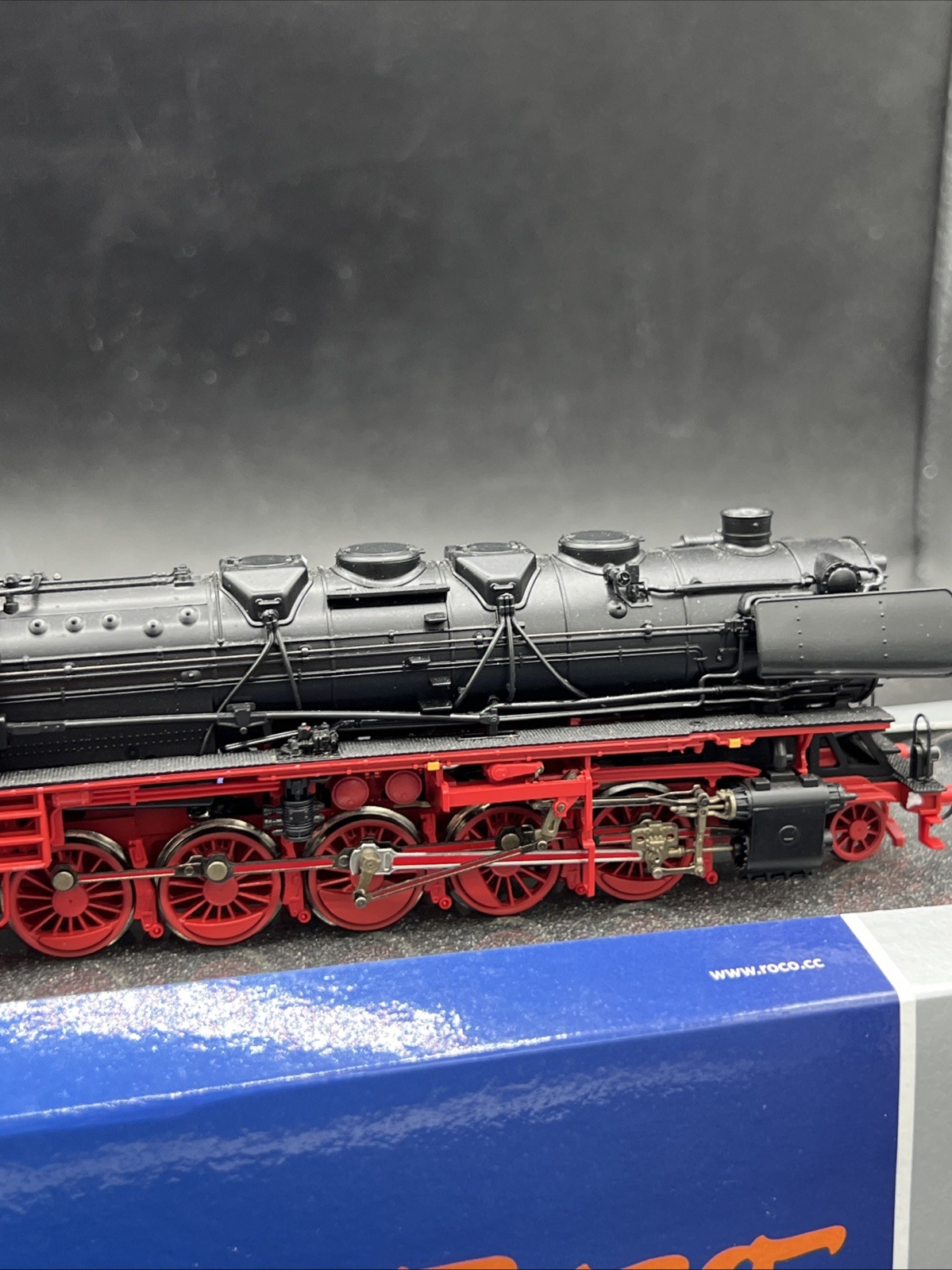 Roco HO Scale 72235 BR44 DB German Steam Locomotive DCC And Sound