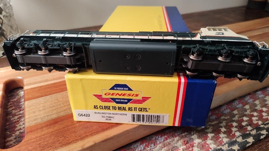 Athearn Genesis BNSF Executive SD70MAC #9526 w/DCC & Sound and SSS