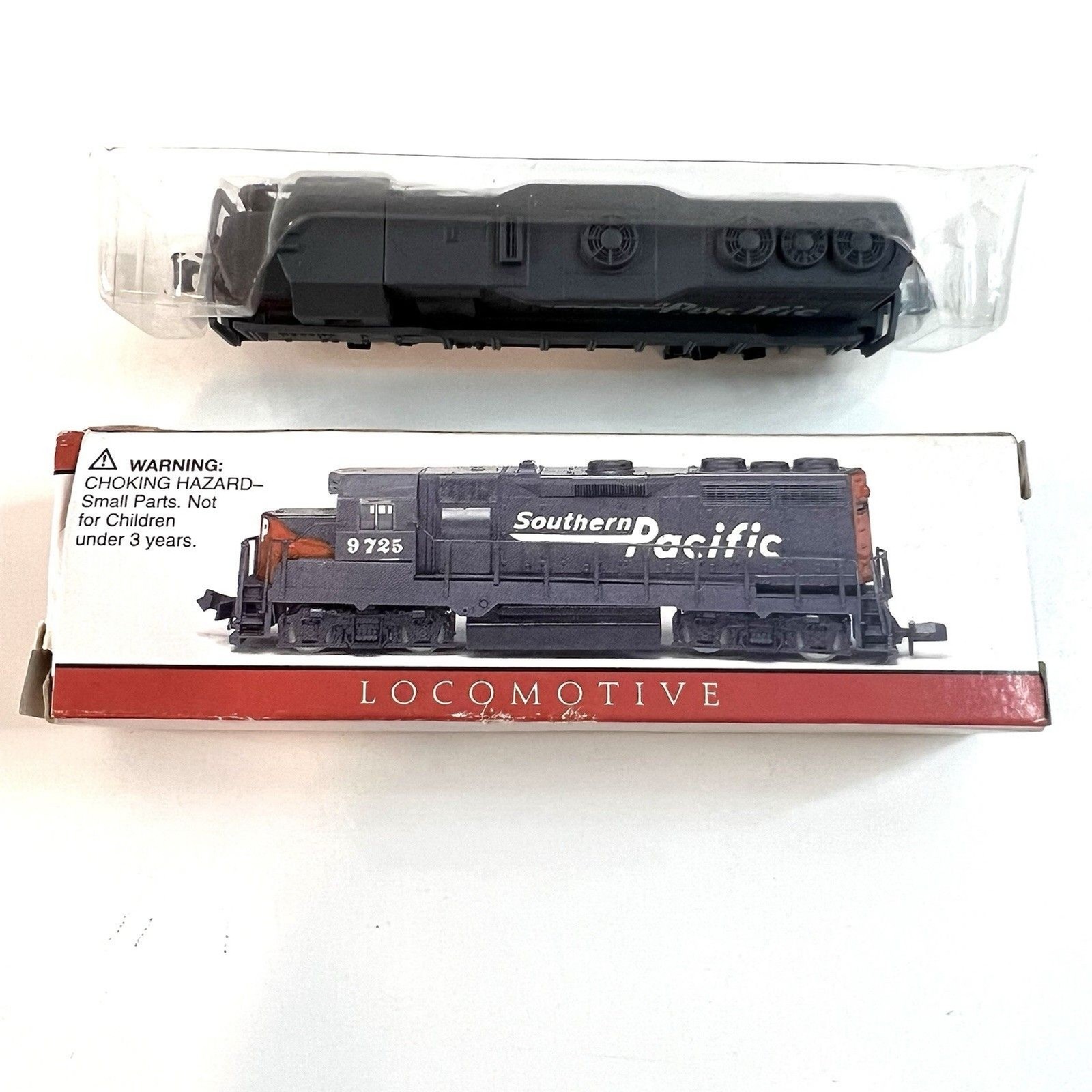 Southern Pacific Locomotive No. 9725 By High Speed Metal Products NIB