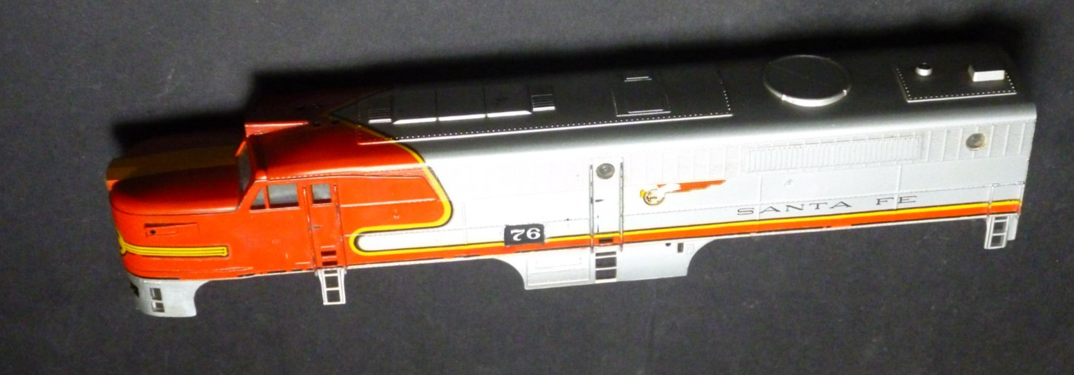 Ho Athearn Diesel locomotive Alco PA shell Santa fe