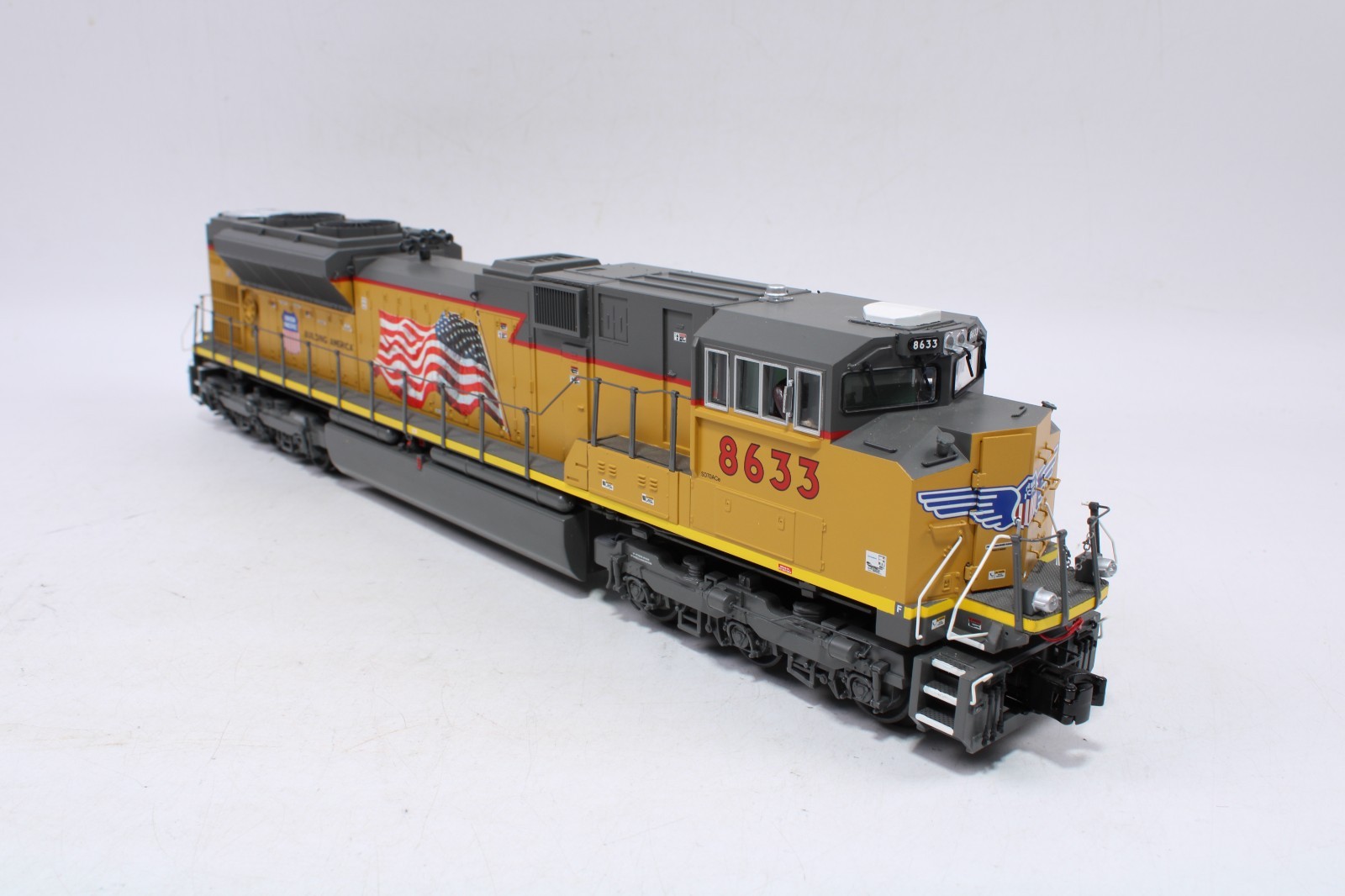 MTH 20-20219-1 O Gauge SD70ACe Diesel Engine Union Pacific #8633 Flag PS3